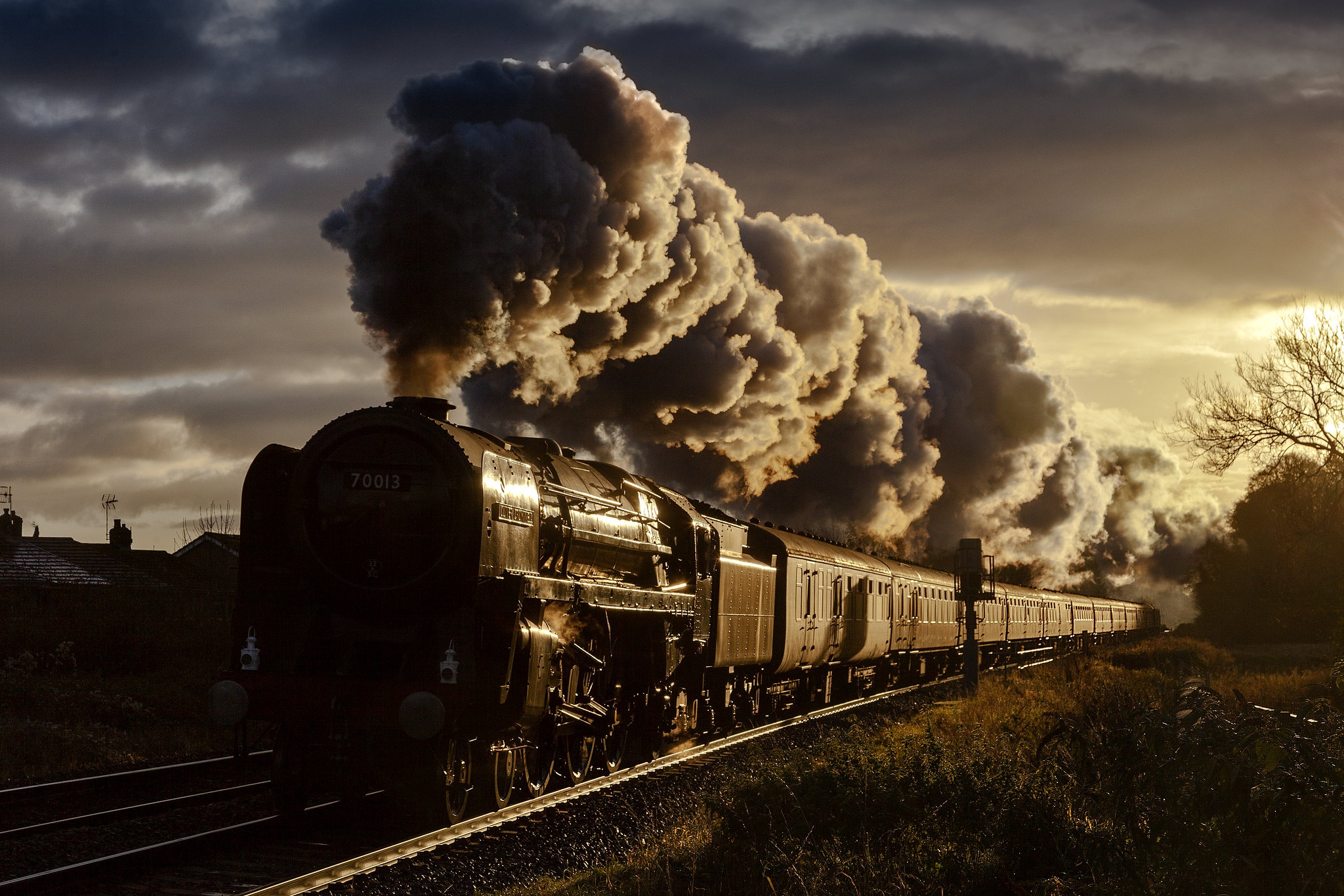 Dark Sunlight Train Vehicle Steam Train Steam Locomotive 2048x1365