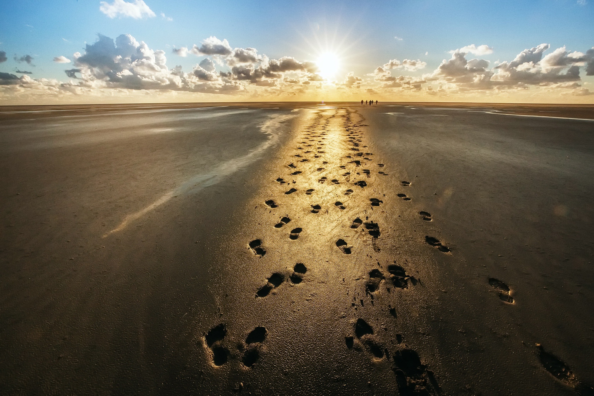 Sand Nature Sunlight Footprints Outdoors 2048x1365