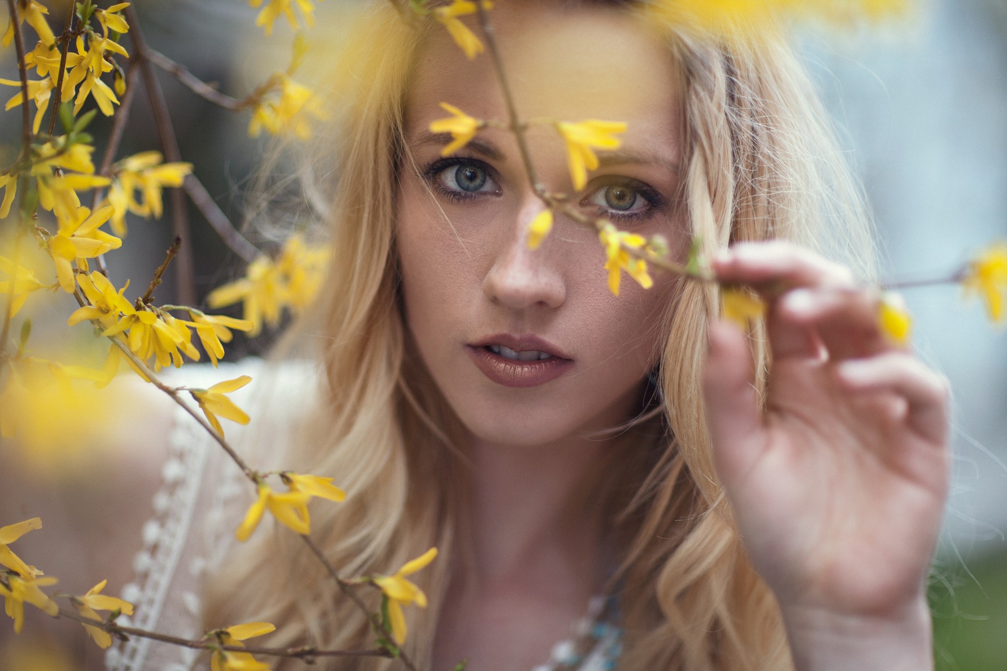 Women Face Blonde Portrait Ruby James Blue Eyes Looking At Viewer Flowers 2048x1365