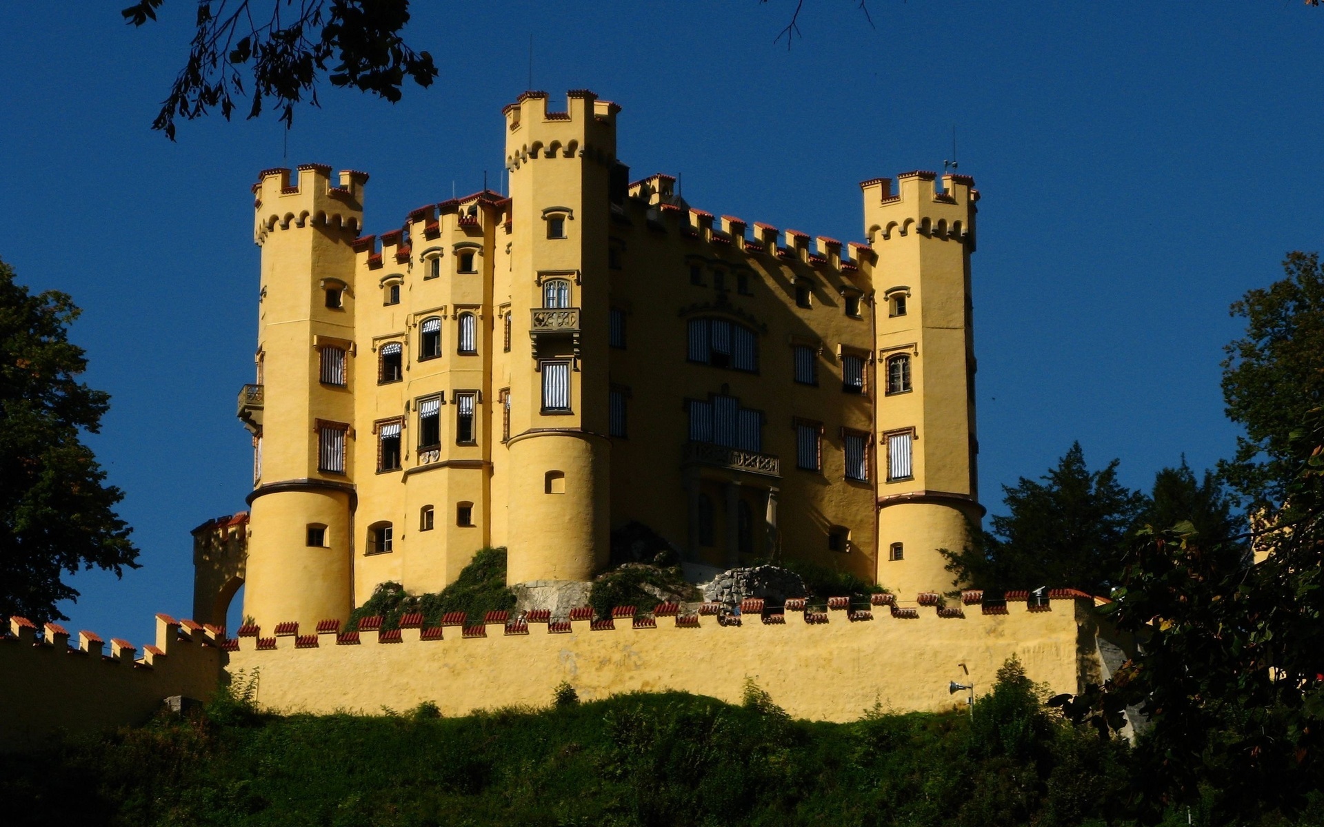 Man Made Hohenschwangau Castle 1920x1200