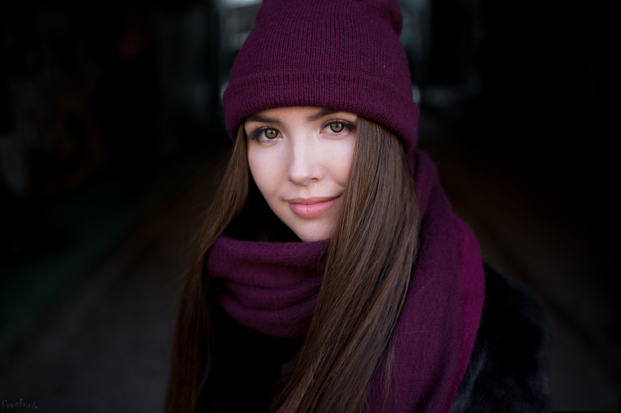 Women Smiling Face Portrait Scarf Long Hair Ivan Proskurin Looking At Viewer Brunette Straight Hair  2048x1365