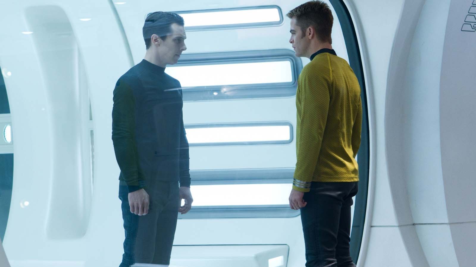 Star Trek Into Darkness Benedict Cumberbatch Chris Pine Khan 1600x900