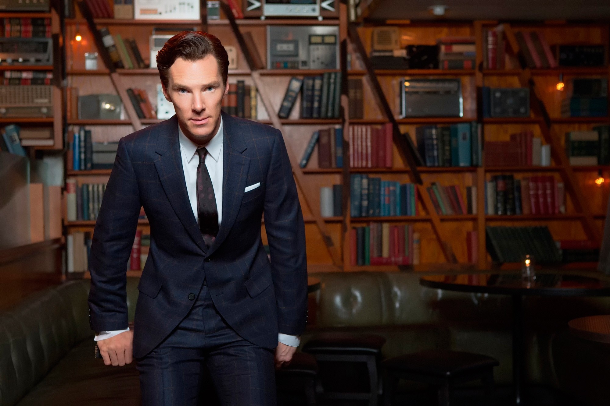 Benedict Cumberbatch Sherlock Holmes Celebrity Room Library 2000x1333