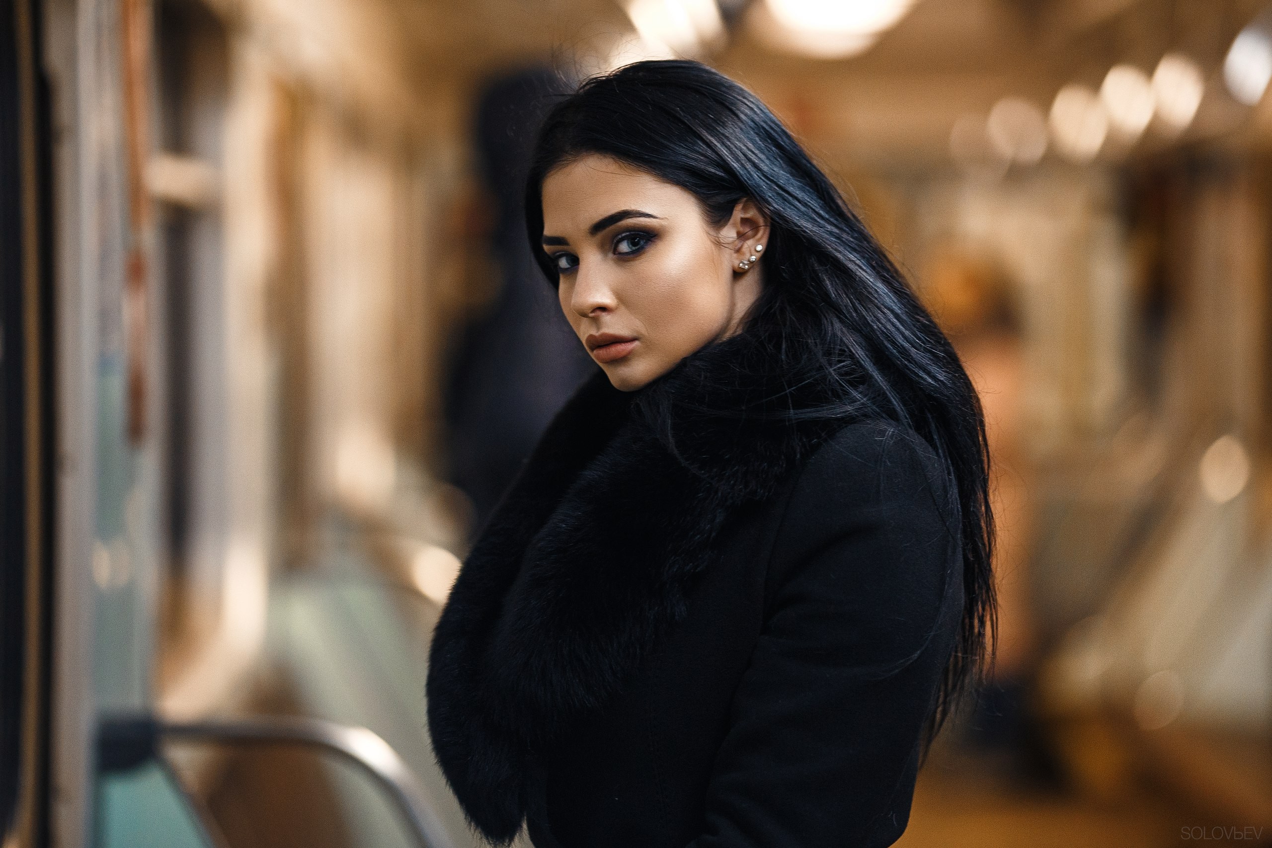 Viktoria Efremycheva Women Portrait Depth Of Field Black Hair Metro Black Coat Coats Overcoats 2560x1707
