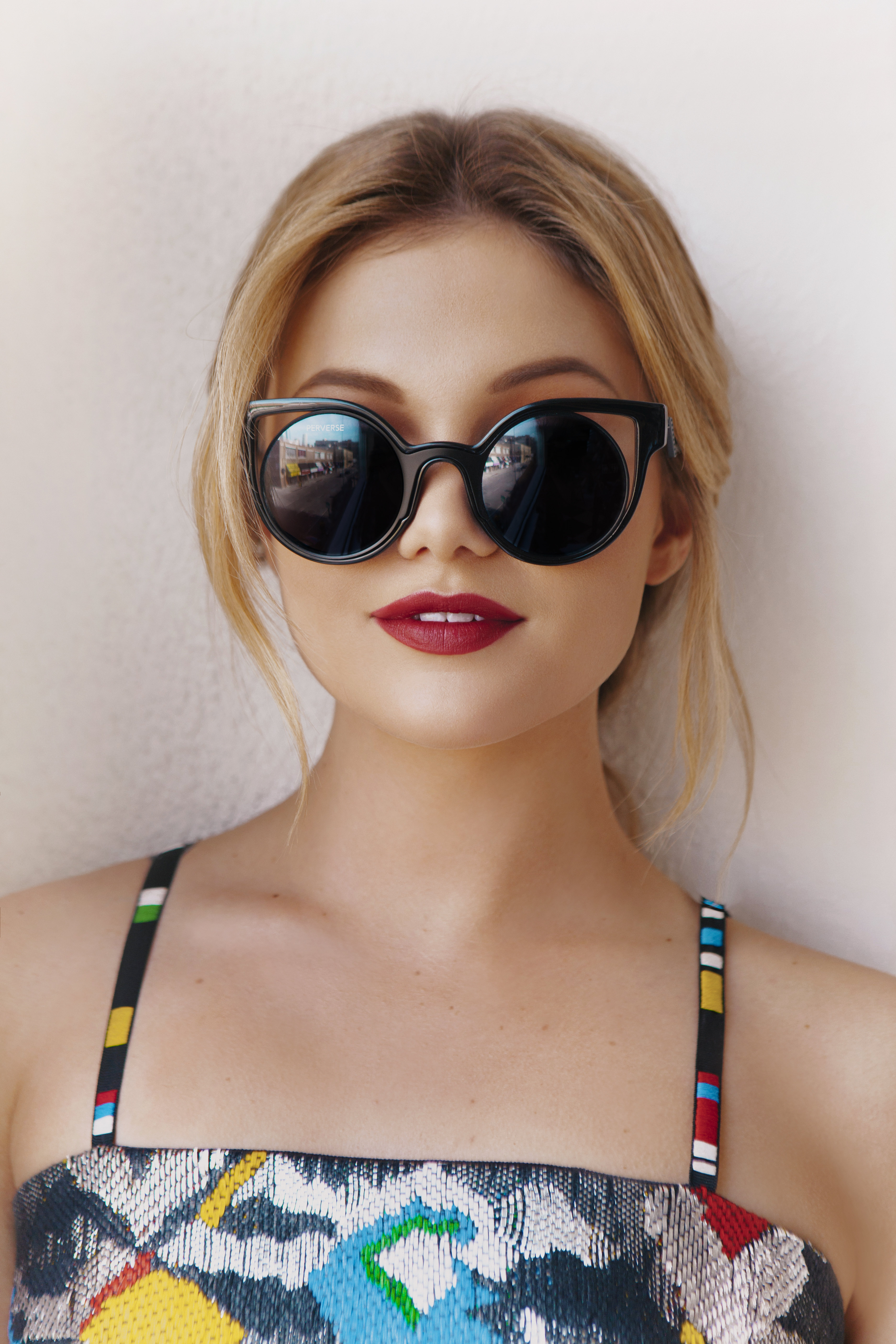 Olivia Holt Women Singer Women With Shades Lipstick Reflection Women Indoors 3744x5616