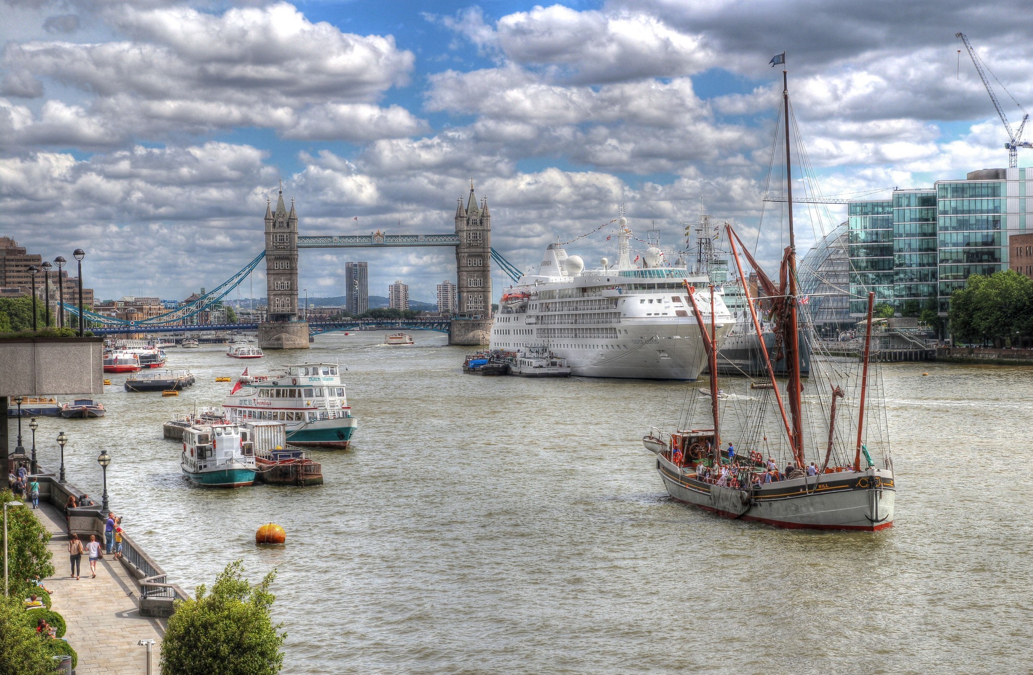 River Thames Tower Bridge Boat 2048x1338