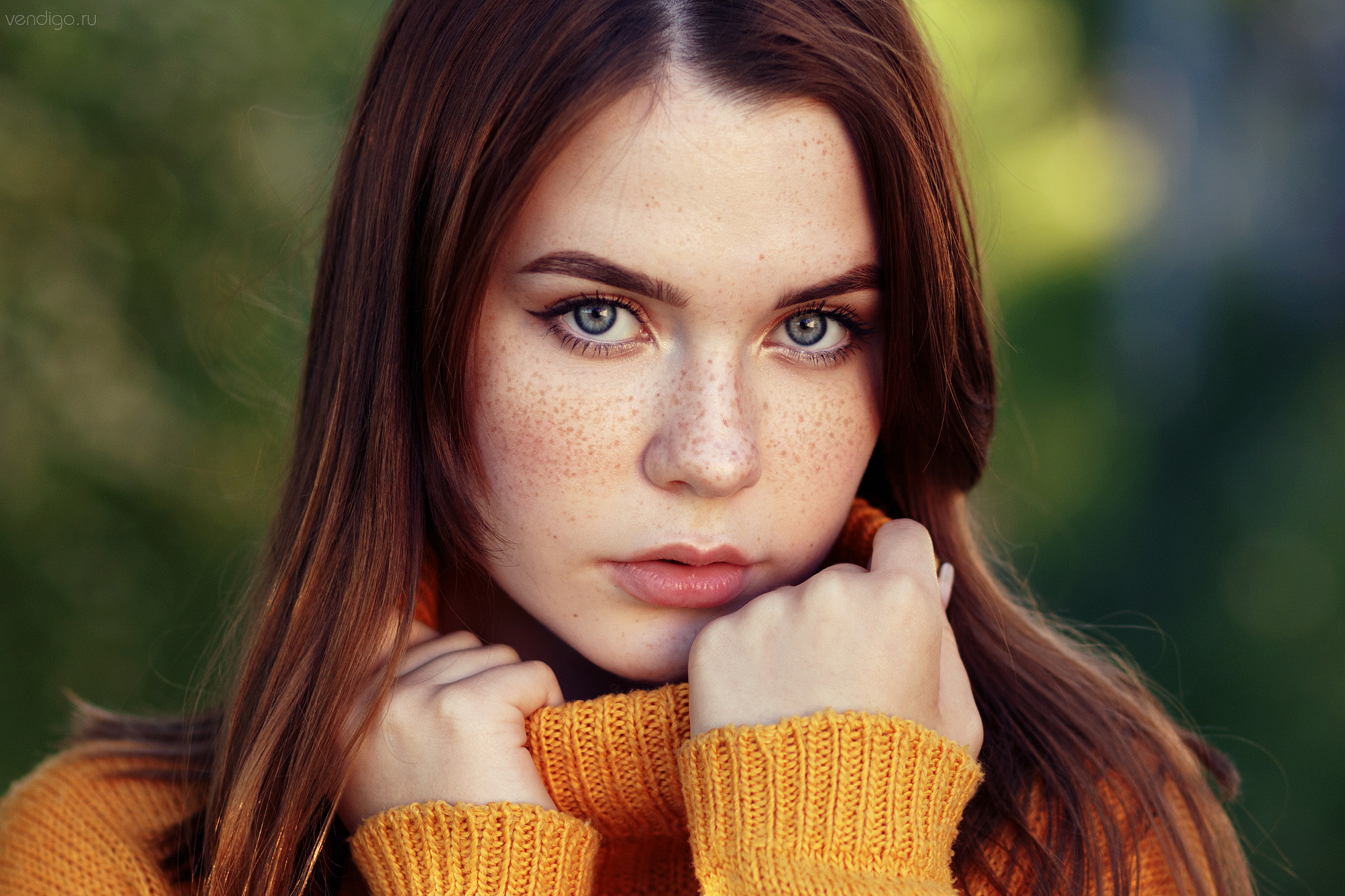 Evgeny Bulatov Women Redhead Long Hair Straight Hair Makeup Eyeliner Blue Eyes Freckles Looking At V 2048x1365