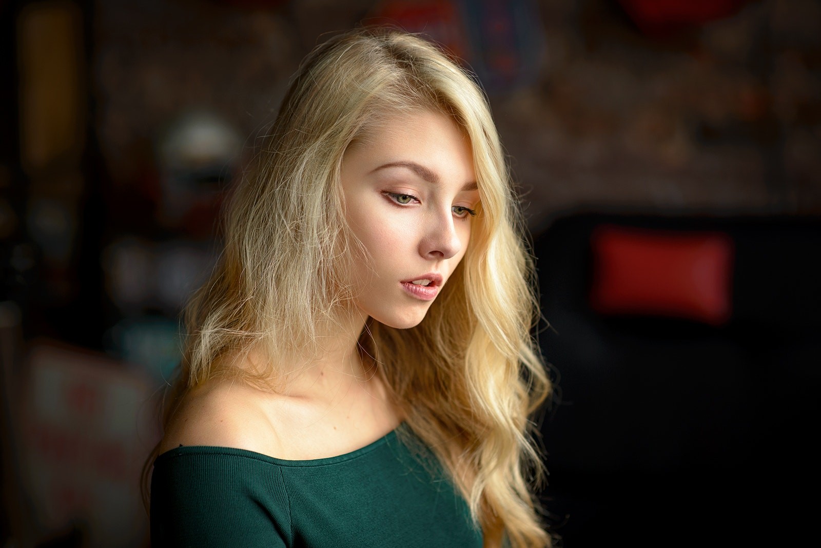 Alice Tarasenko Women Model Blonde Face Portrait Long Hair Wavy Hair Depth Of Field Bare 3983