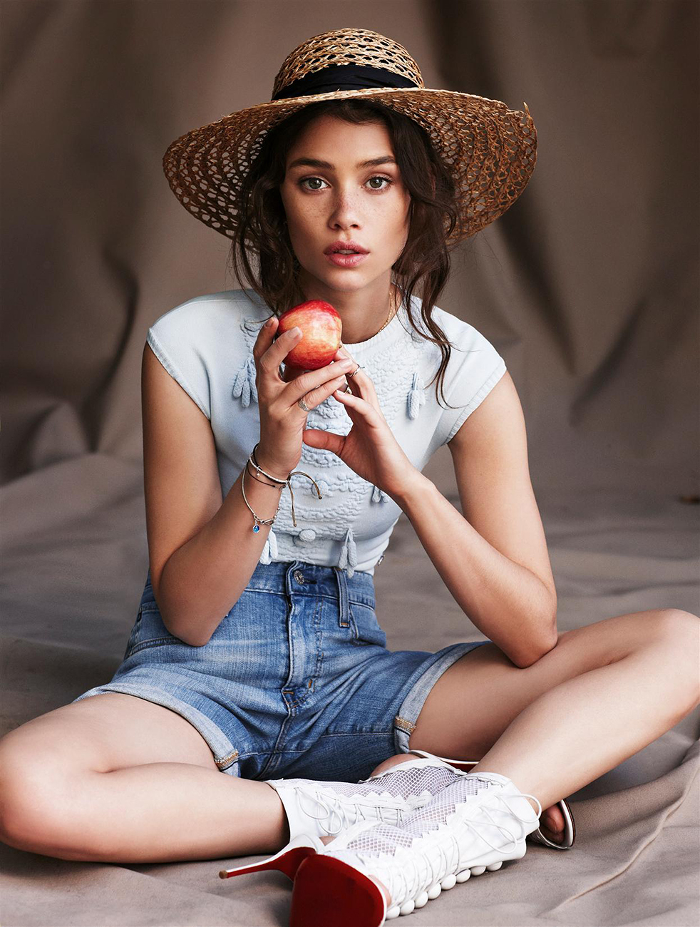 Astrid Berges Frisbey Women Model Brunette French French Women Apples Hat High Waist Shorts 982x1300
