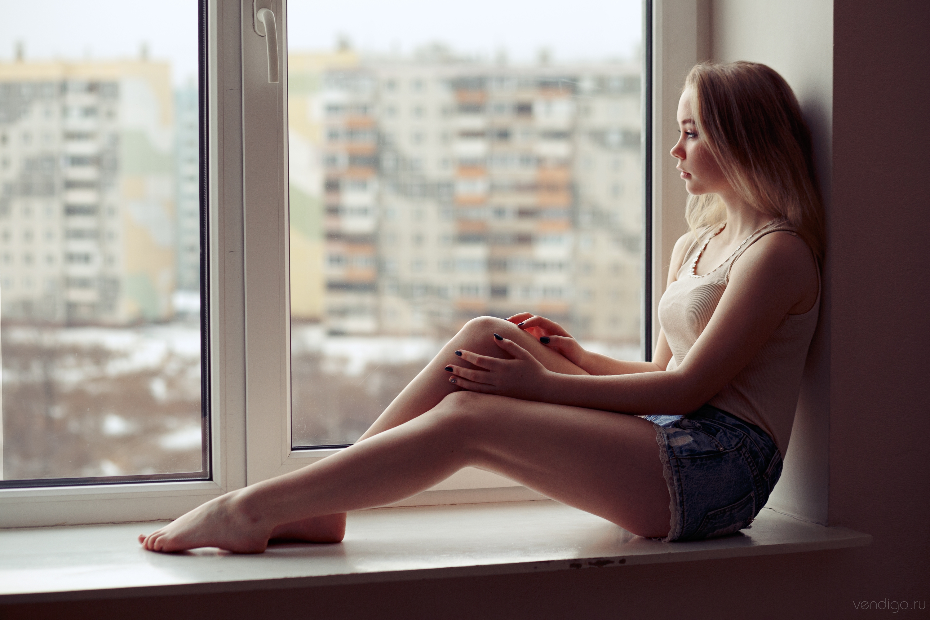 Women Model Blonde Looking Out Window Looking Away Profile Indoors Tank Top Black Nails Legs Barefoo 3000x2000
