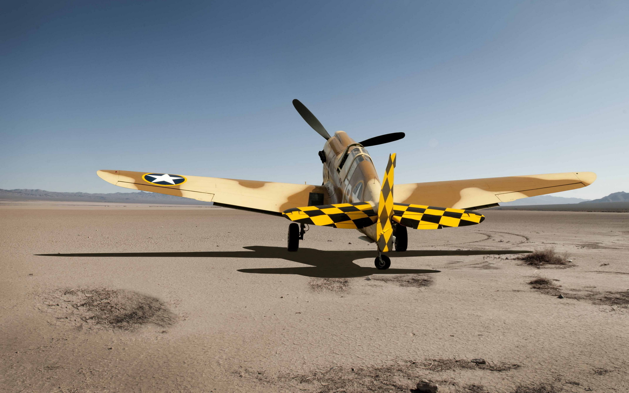 Military Curtiss P 40 Warhawk 2560x1600