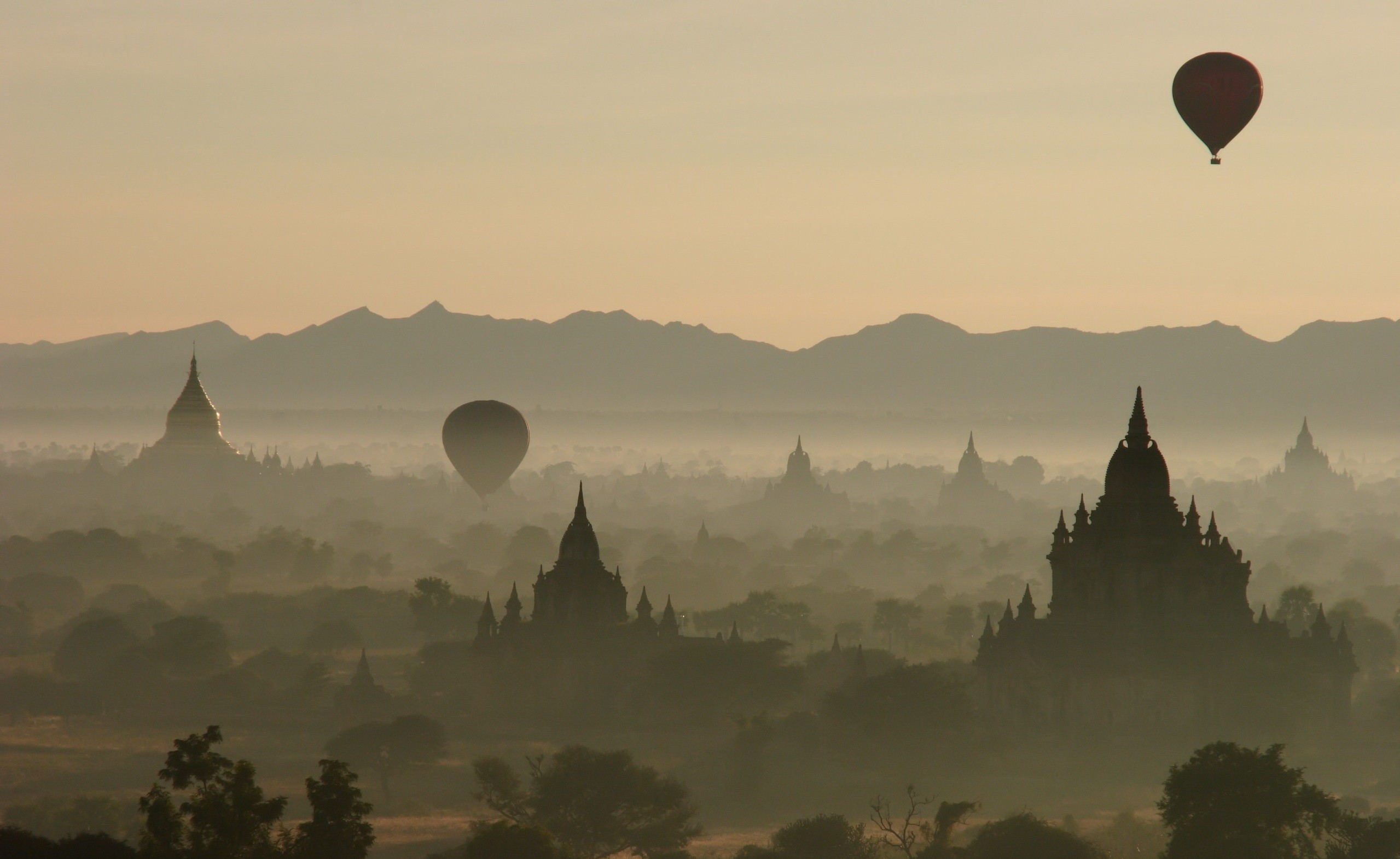 Photography Nature Plants Trees Landscape Temple Hot Air Balloons Mist Architecture Myanmar Bagan 2559x1571