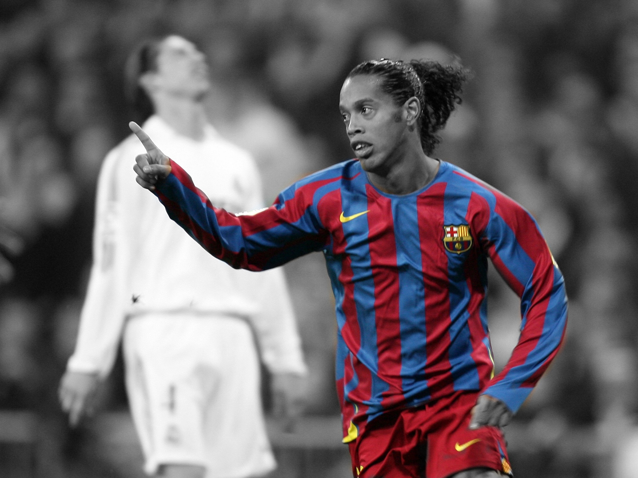 Selective Coloring Ronaldinho Soccer FC Barcelona Men Sport 2200x1648