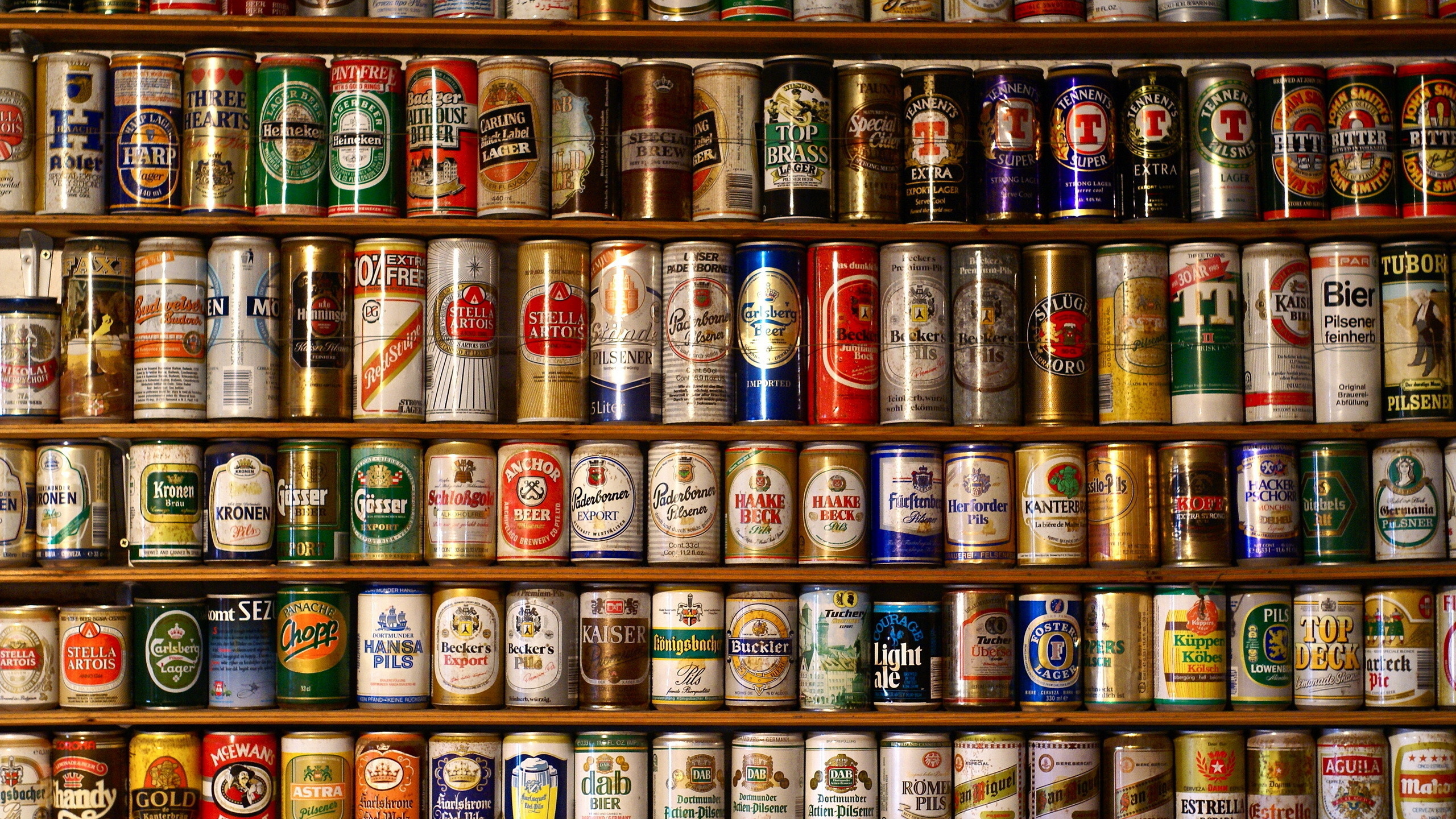 Beer Can Pub 2560x1440