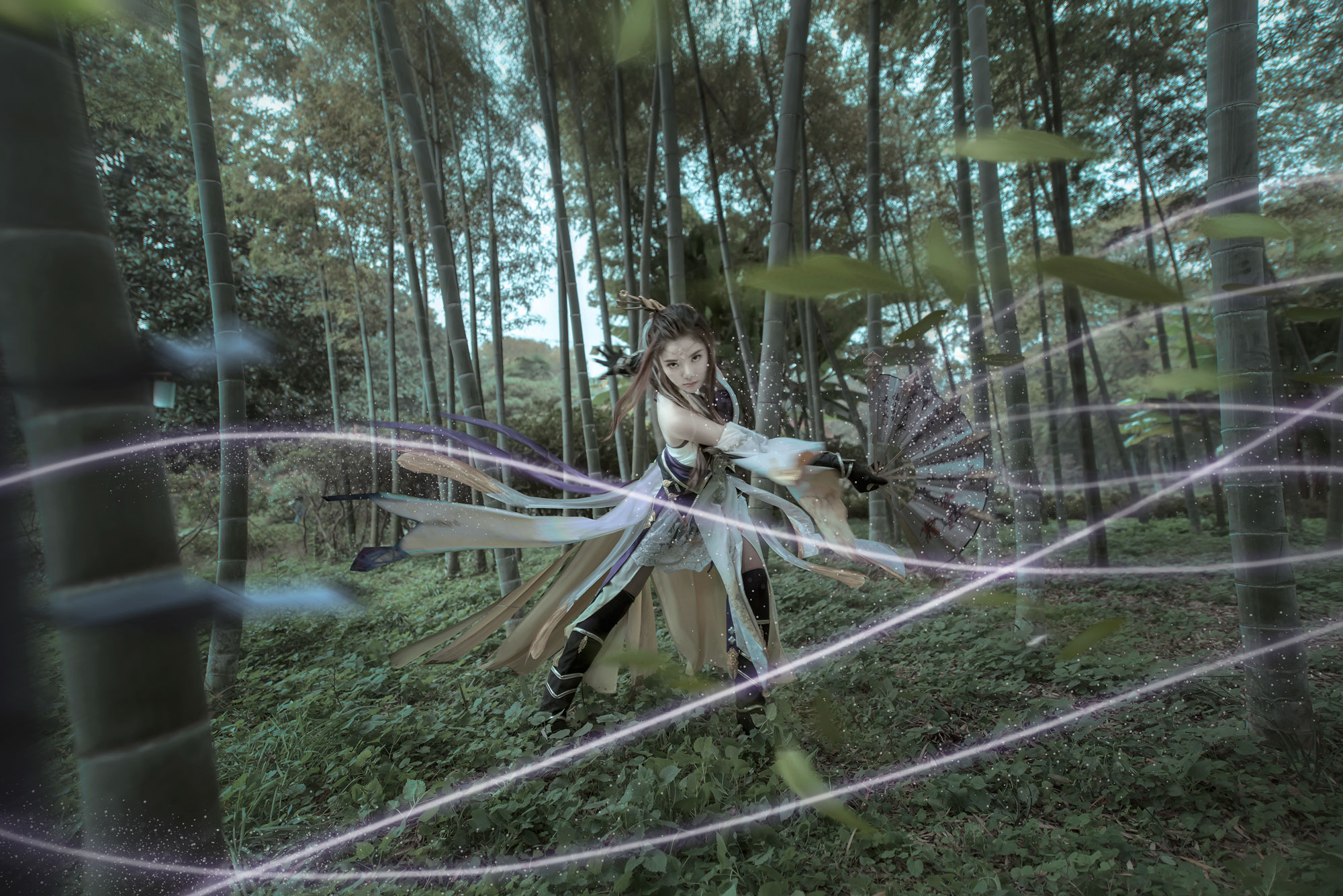Asian Cosplayer Moonlight Blade WuXia 2000x1335