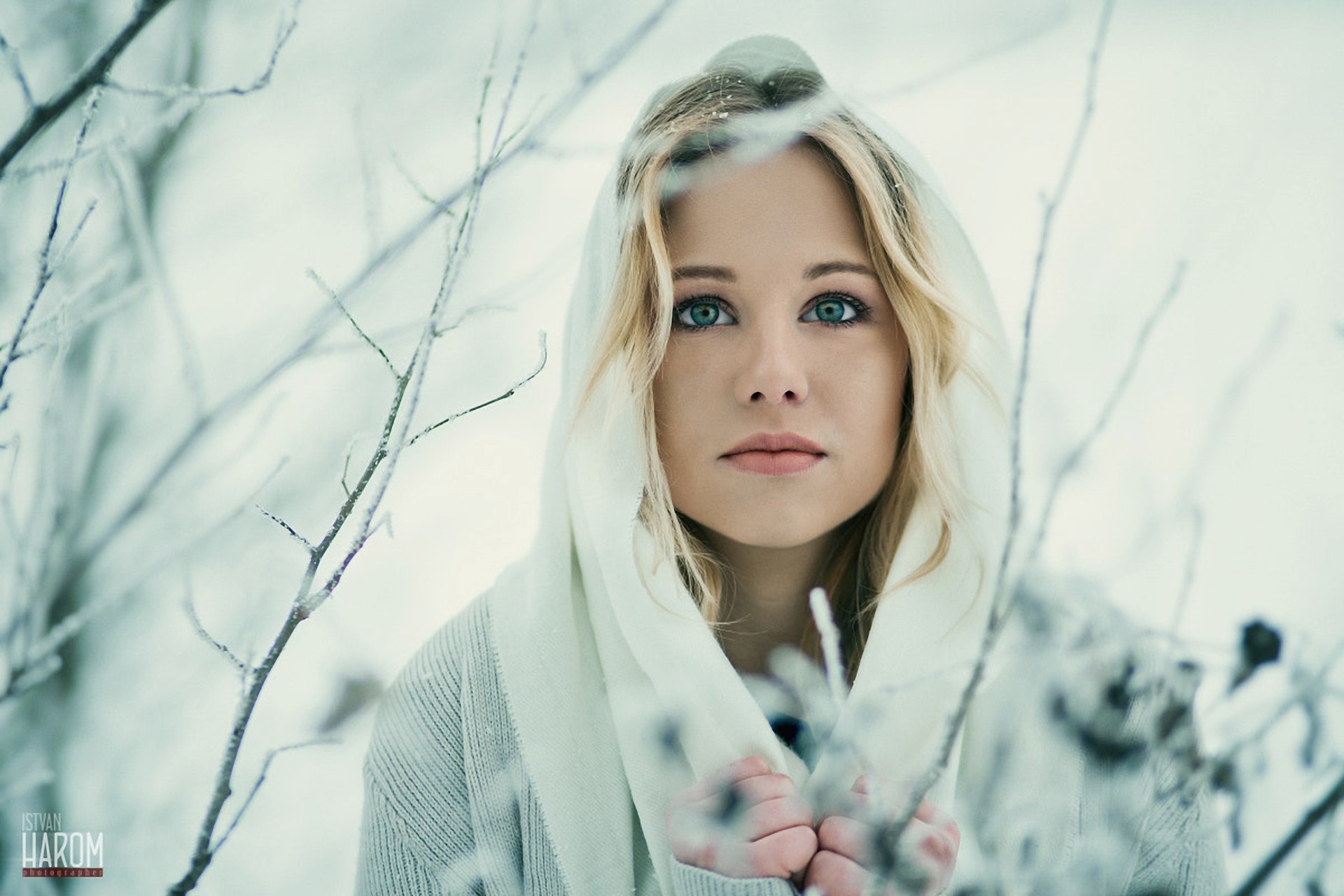 Women Blonde Portrait Depth Of Field Snow Istvan Harom 1920x1280