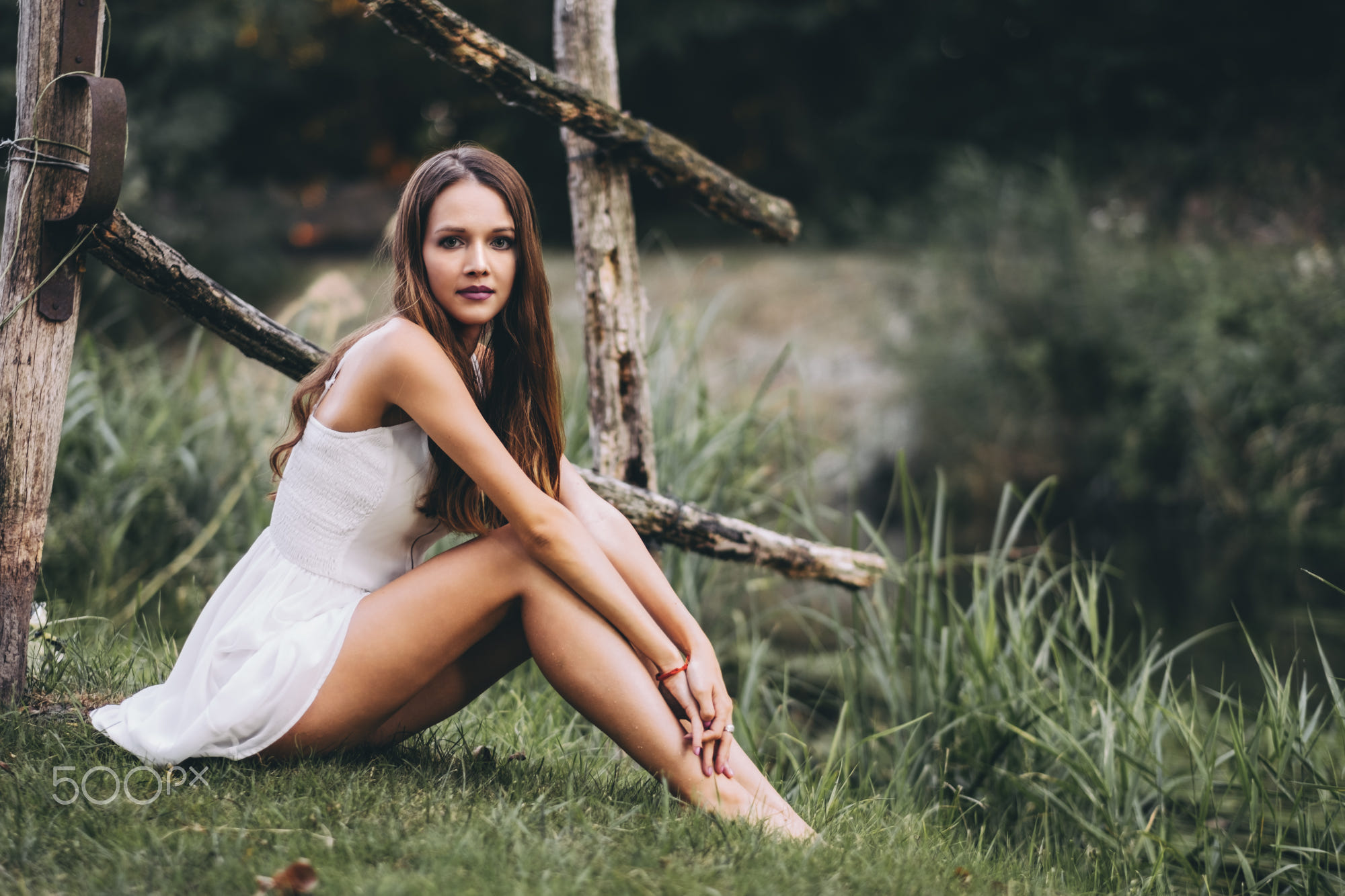 Women Brunette Long Hair Blue Eyes Dress Women Outdoors Legs Tanned Depth Of Field Sitting Barefoot  2000x1334