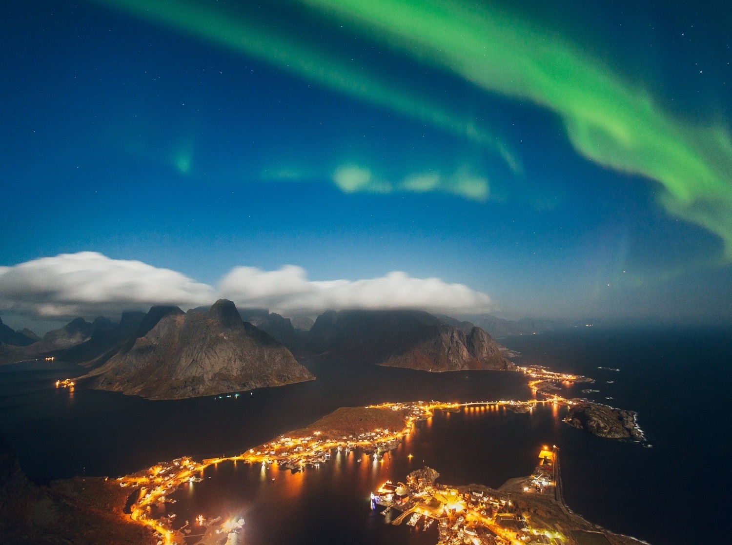 Nature Photography Landscape Sea Mountains Town Lights Starry Night Lofoten Islands Norway Aurorae 1500x1118