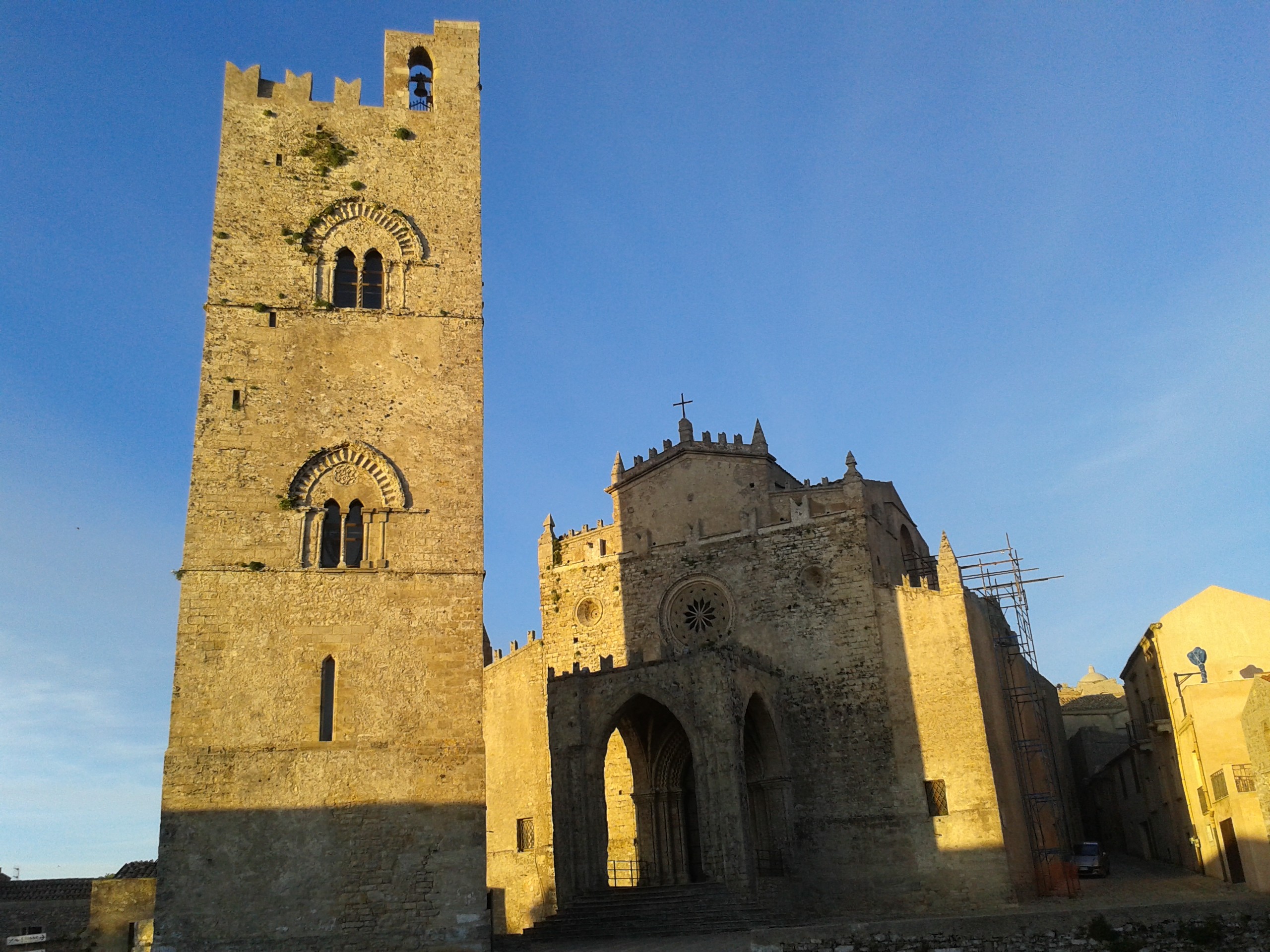Italy Tower Church Sicily Old Building 2560x1920