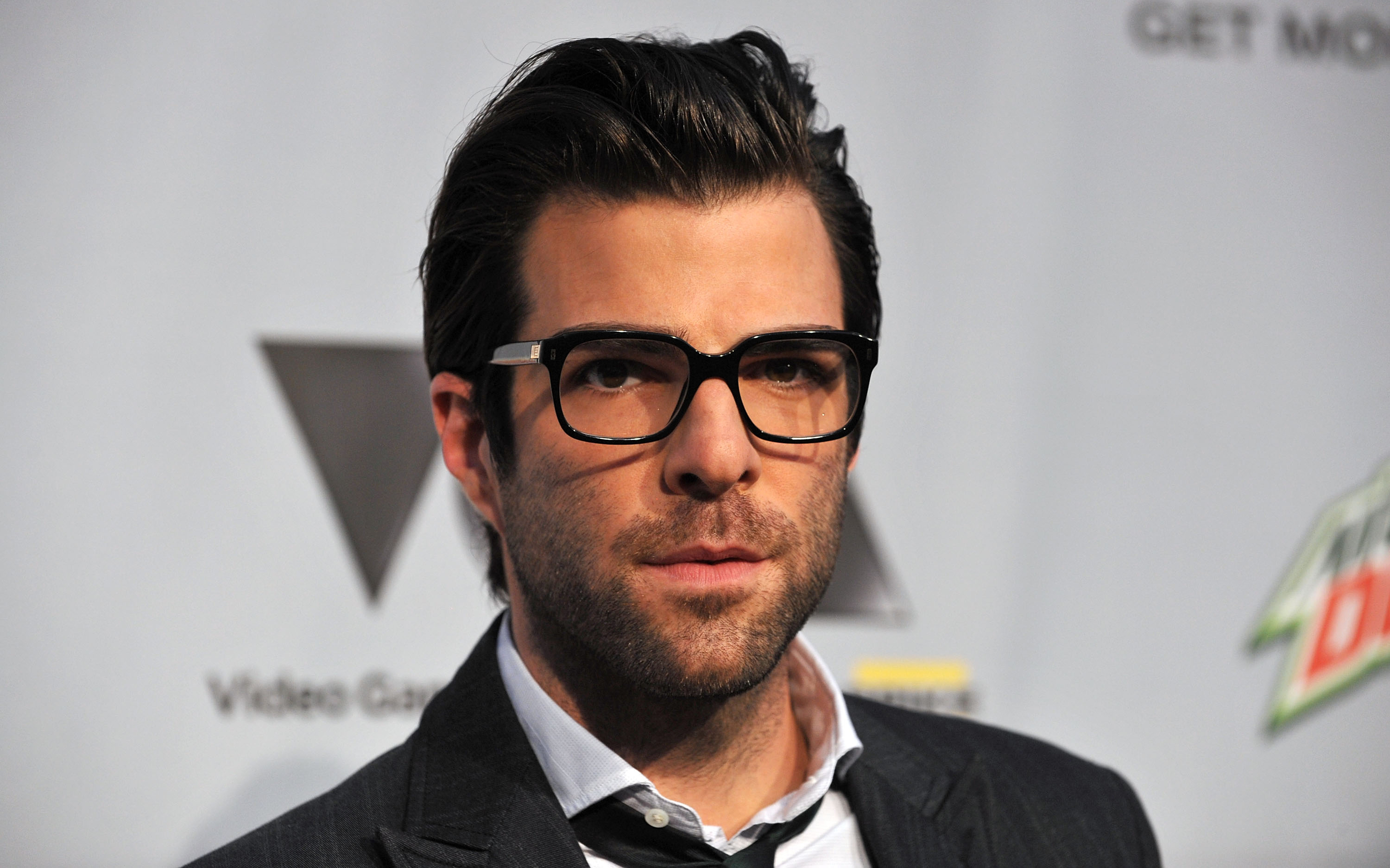 Zachary Quinto Actor American 2880x1800