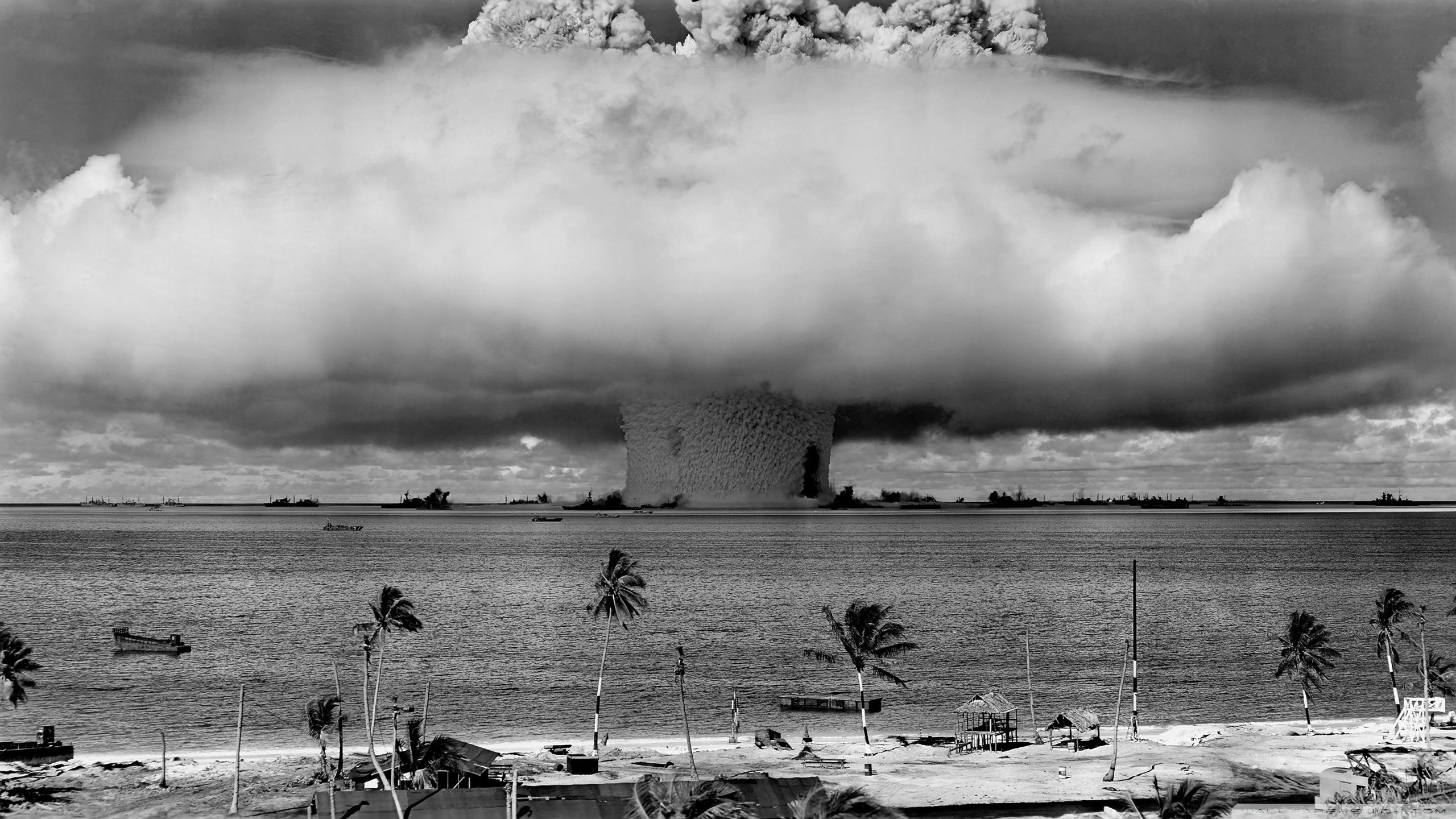 Mushroom Clouds Monochrome Atomic Bomb 2560x1440