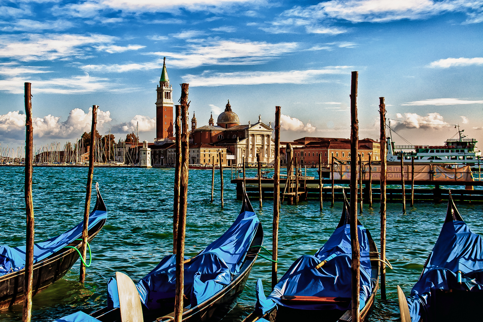 Venice Italy Canal Boat Gondola City Building 2048x1365