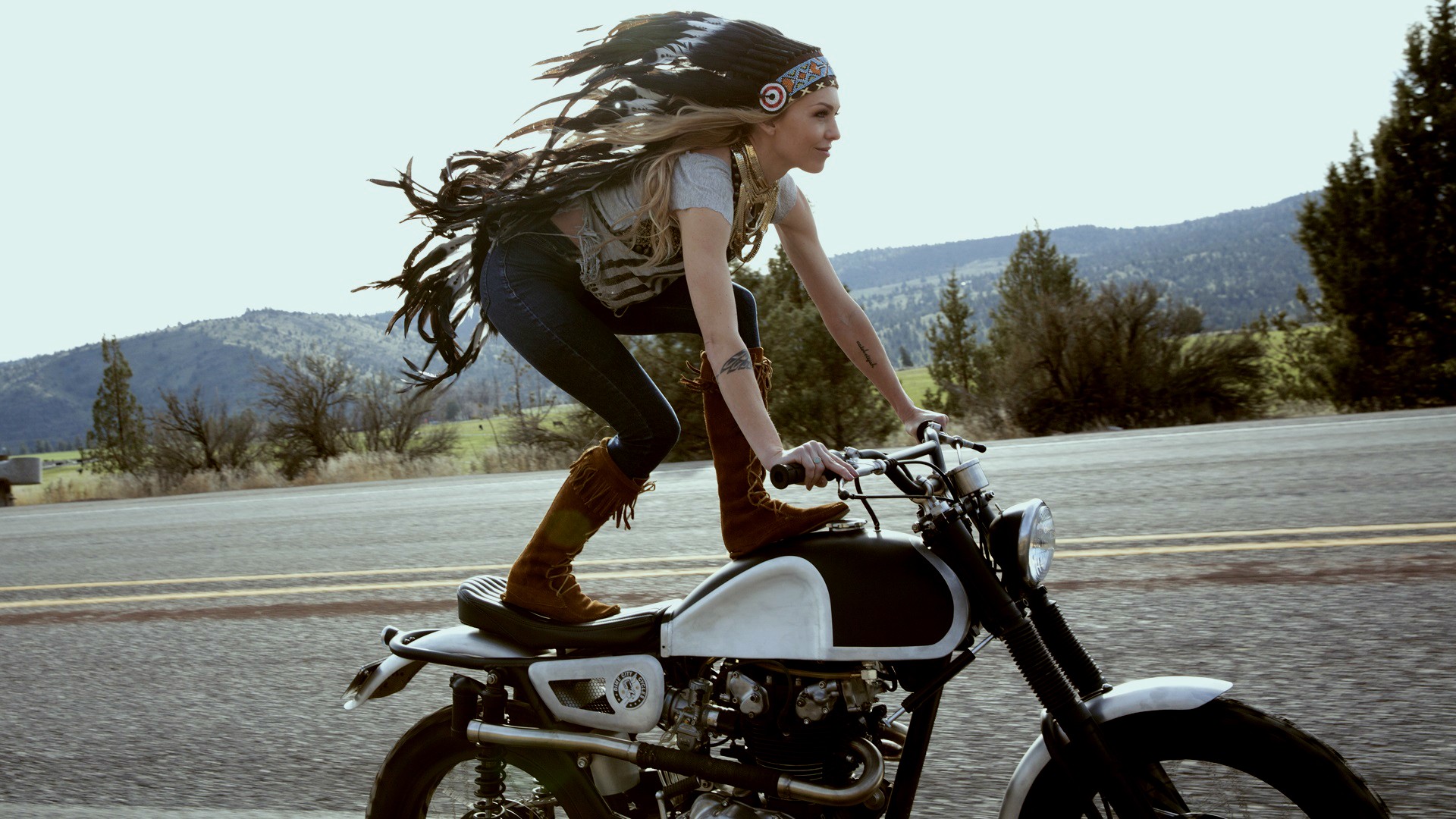 Indian Speeder Bike Women With Bikes Stunts Tattoo Blonde Motorcycle Motorcyclist Women With Motorcy 1920x1080