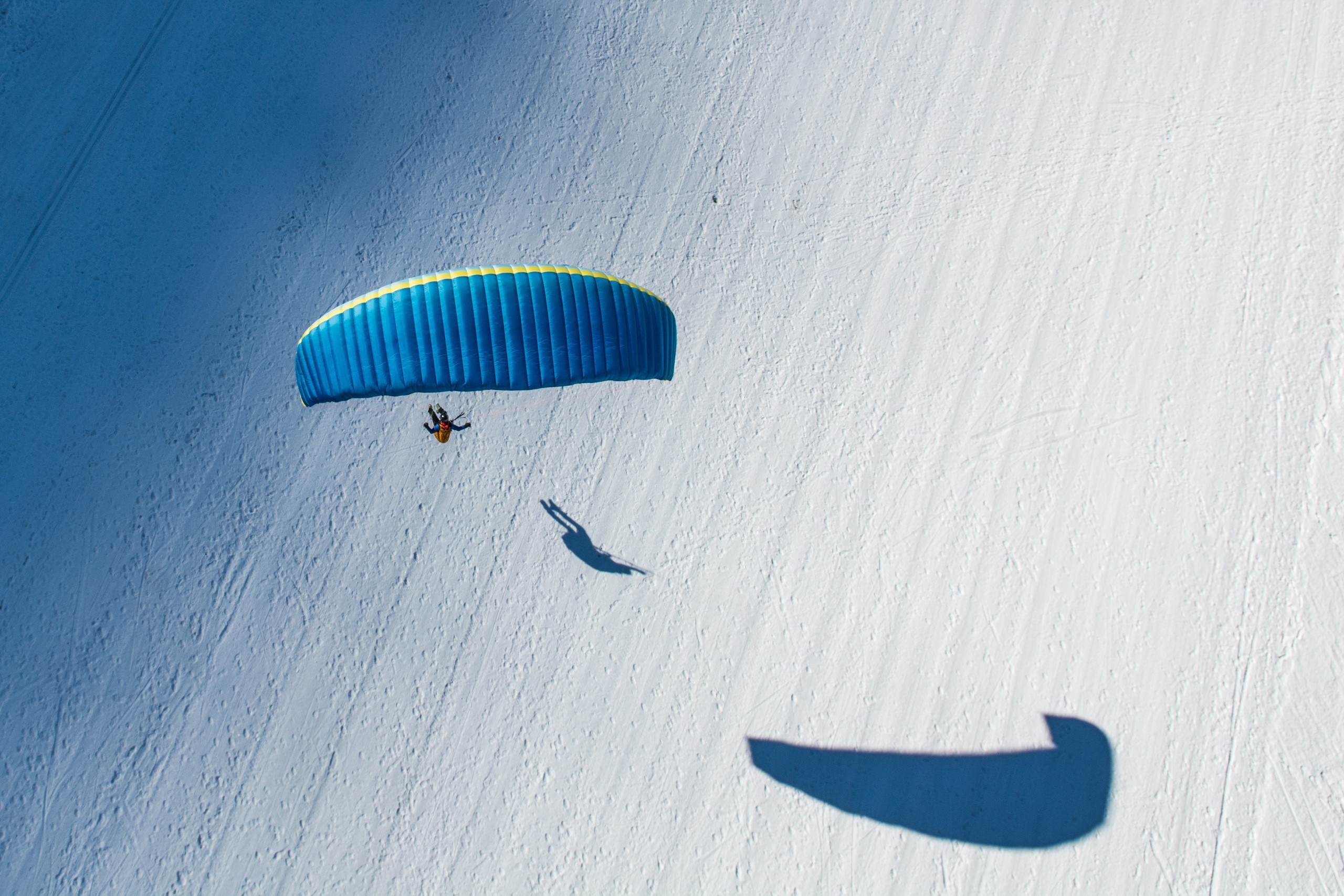 Snow Winter Aerial View Parachutes 2560x1707