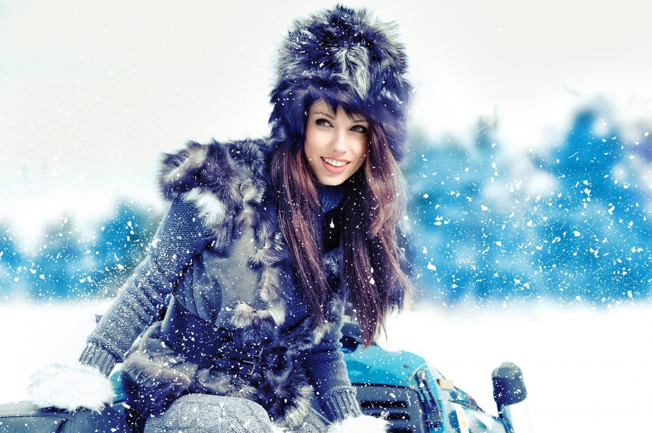 Women Snow Women Outdoors Fur Hat Brunette Long Hair Smiling Izabela Magier Snowing Polish Women Pol 1280x851