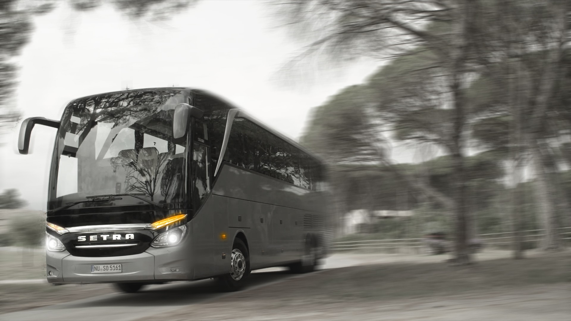 Coach Buses Selective Coloring 1920x1080