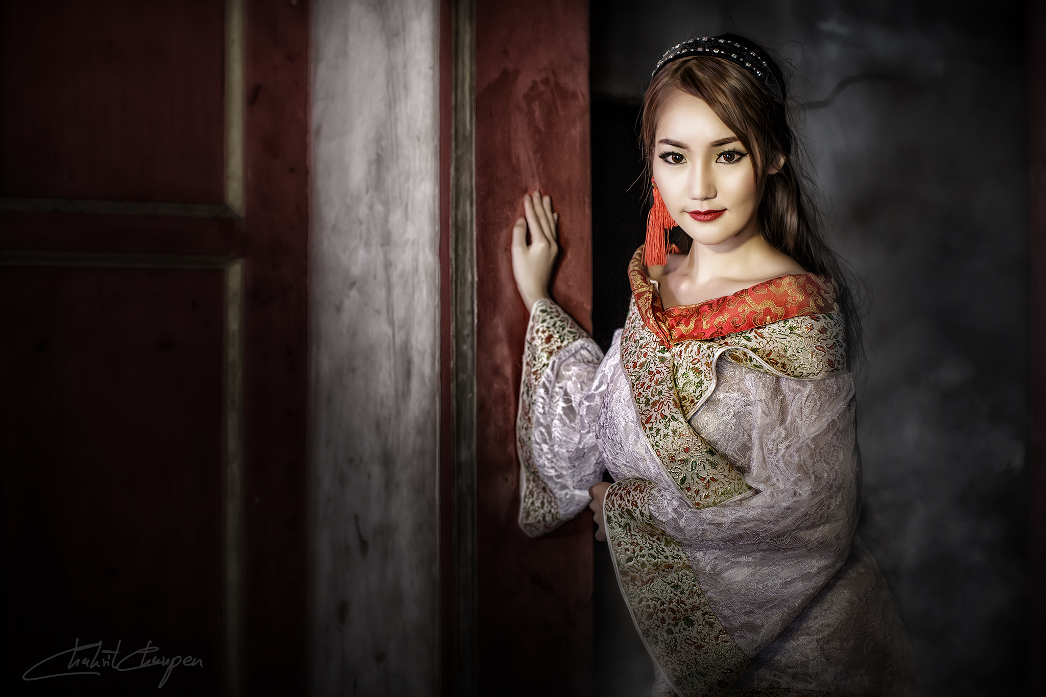 Girl Woman Asian Dress Thai Portrait 2048x1365