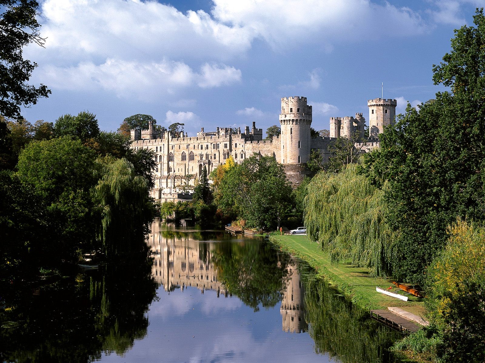 Castle Warwick England UK Reflection Warwick Castle 1600x1200