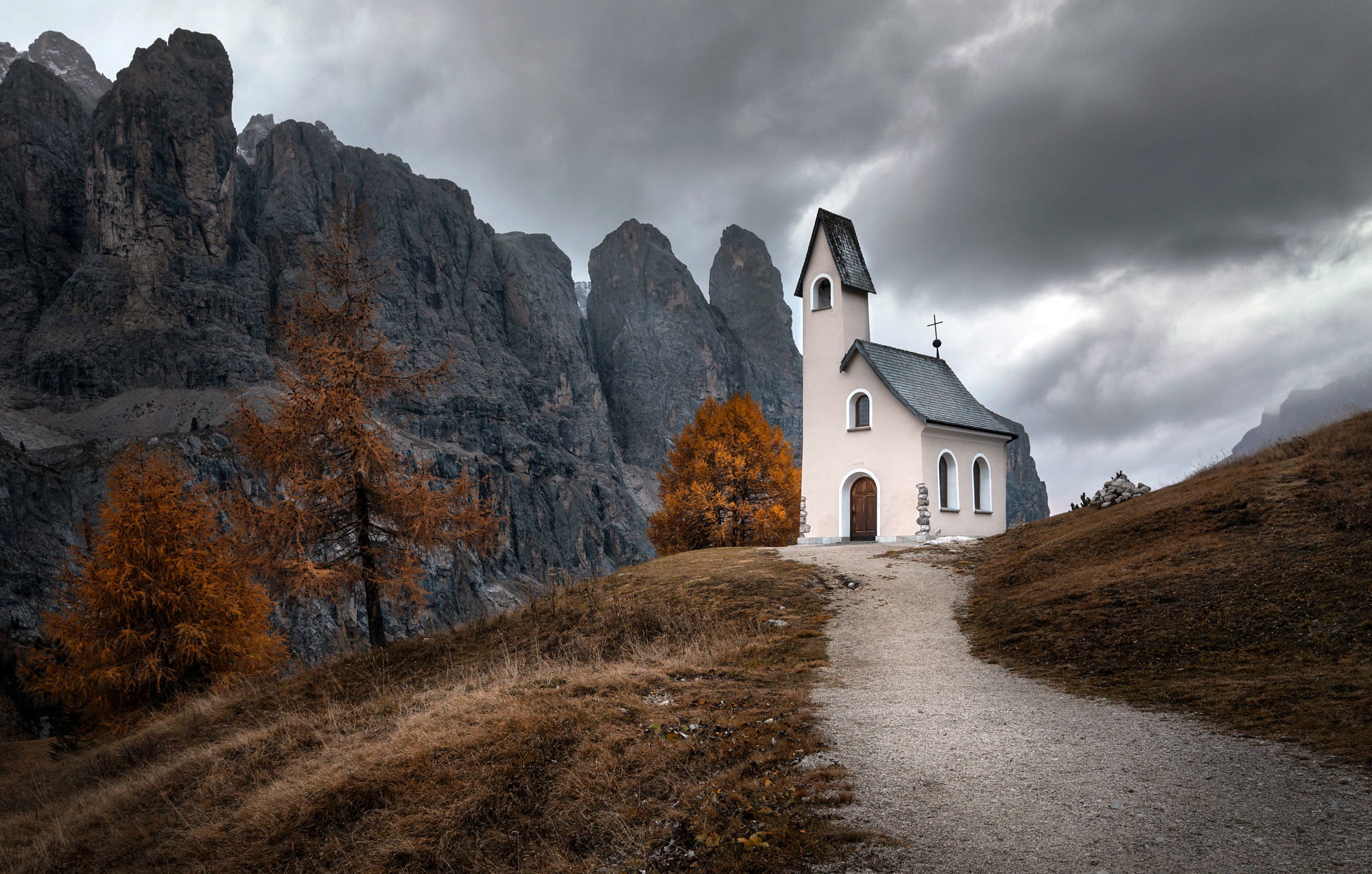 Building Dolomite Alps Outdoors Church Fall 2000x1274