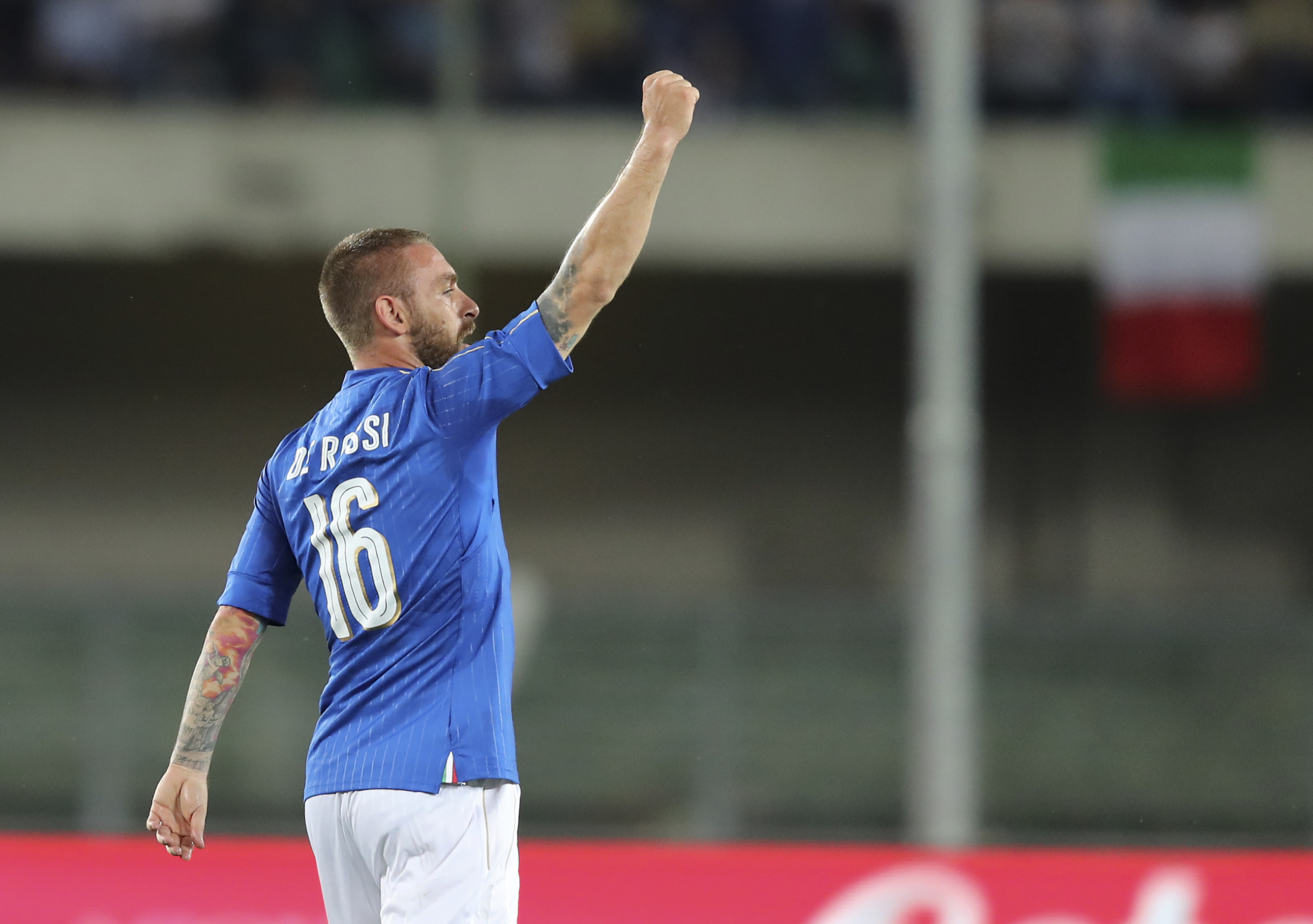 Daniele De Rossi Italy AS Roma Jersey Football FiFA World Cup Soccer Football Player 2582x1817