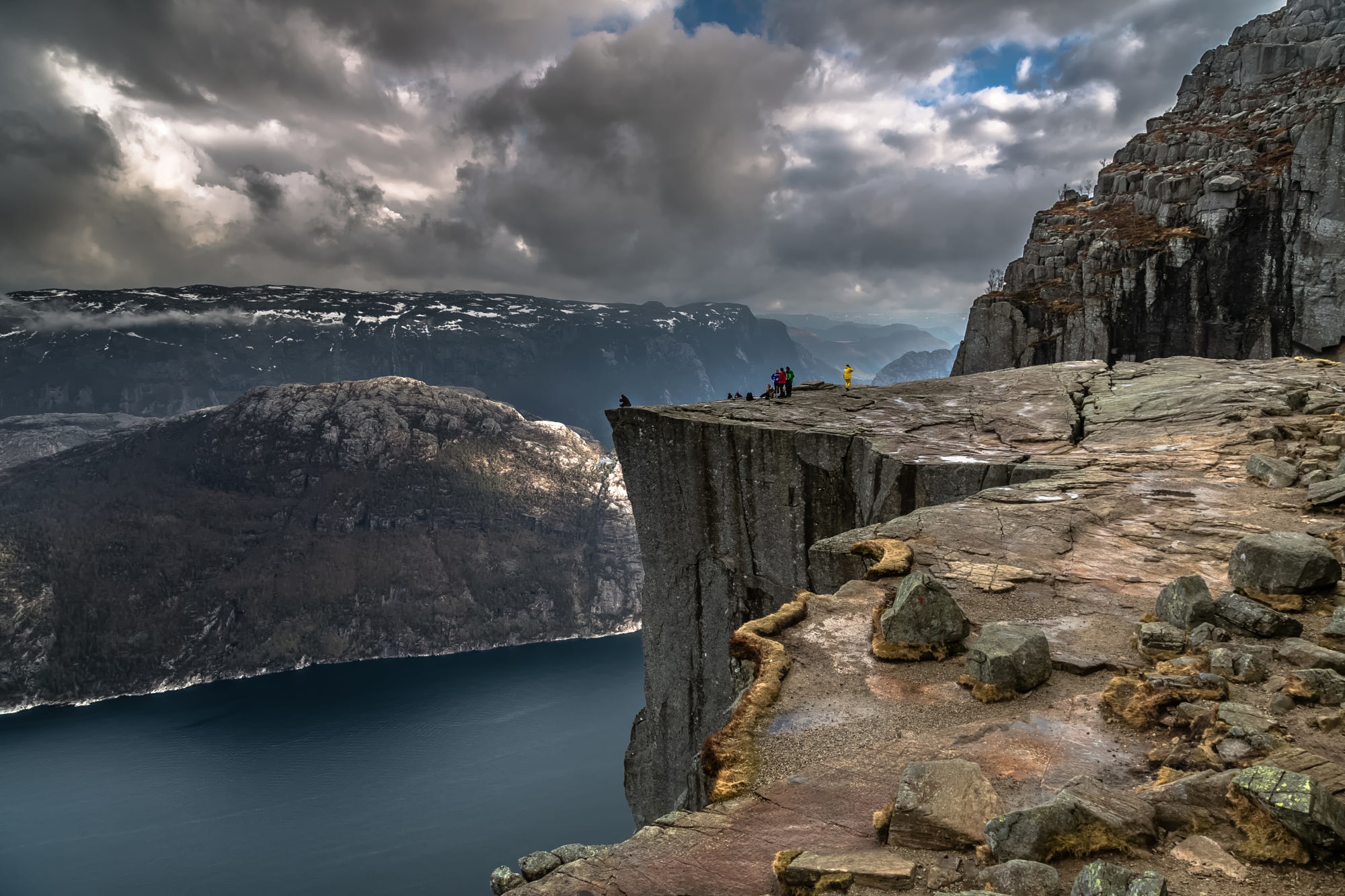 Nature Mountains Landscape Norway Cliff Rock Gray Preikestolen 2000x1333