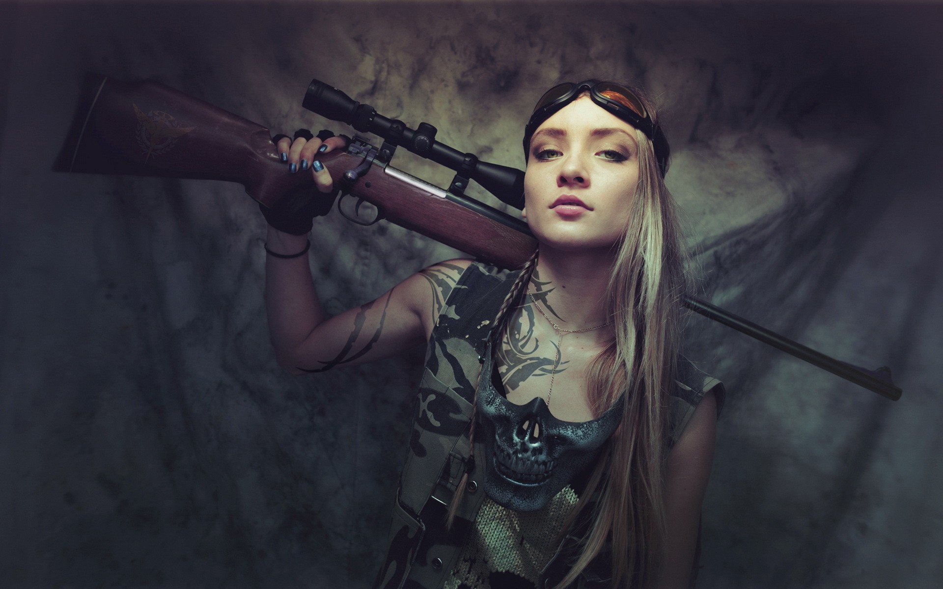 Women Army Gear Blonde Rifles 1920x1200