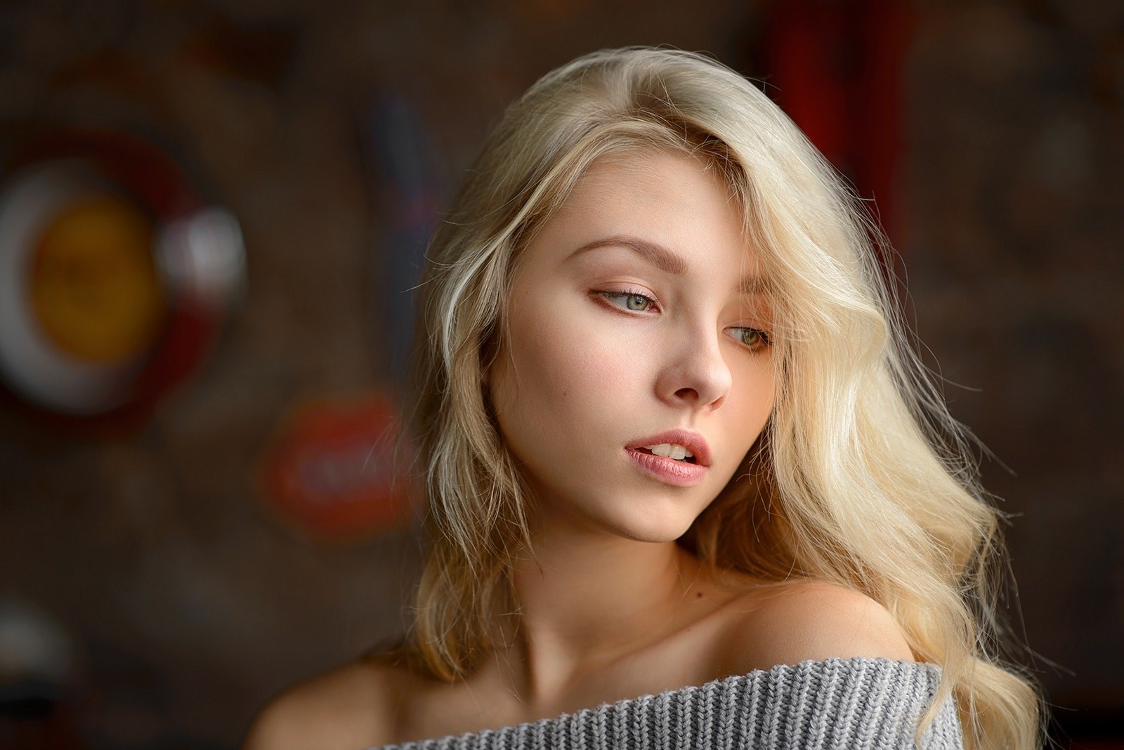 Alice Tarasenko Women Model Long Hair Blonde Wavy Hair Face Bare Shoulders Depth Of Field Portrait 1600x1068