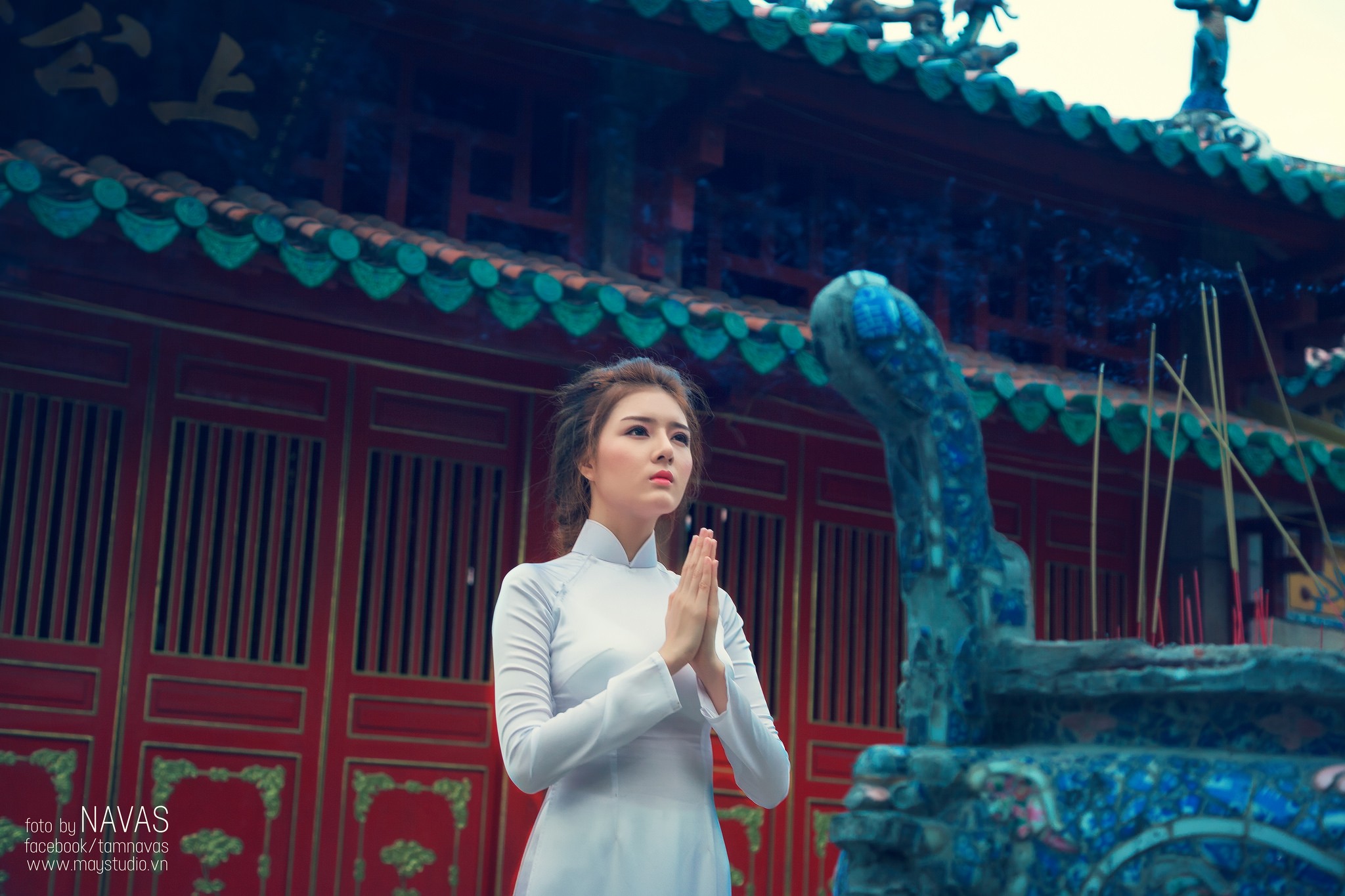 Asian Women Brunette May Studio Praying Temple 2048x1365