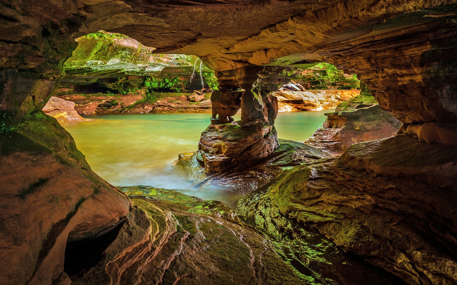 Nature Landscape Water Rock Cave Lake Moss Wet Long Exposure Wisconsin USA 1920x1200