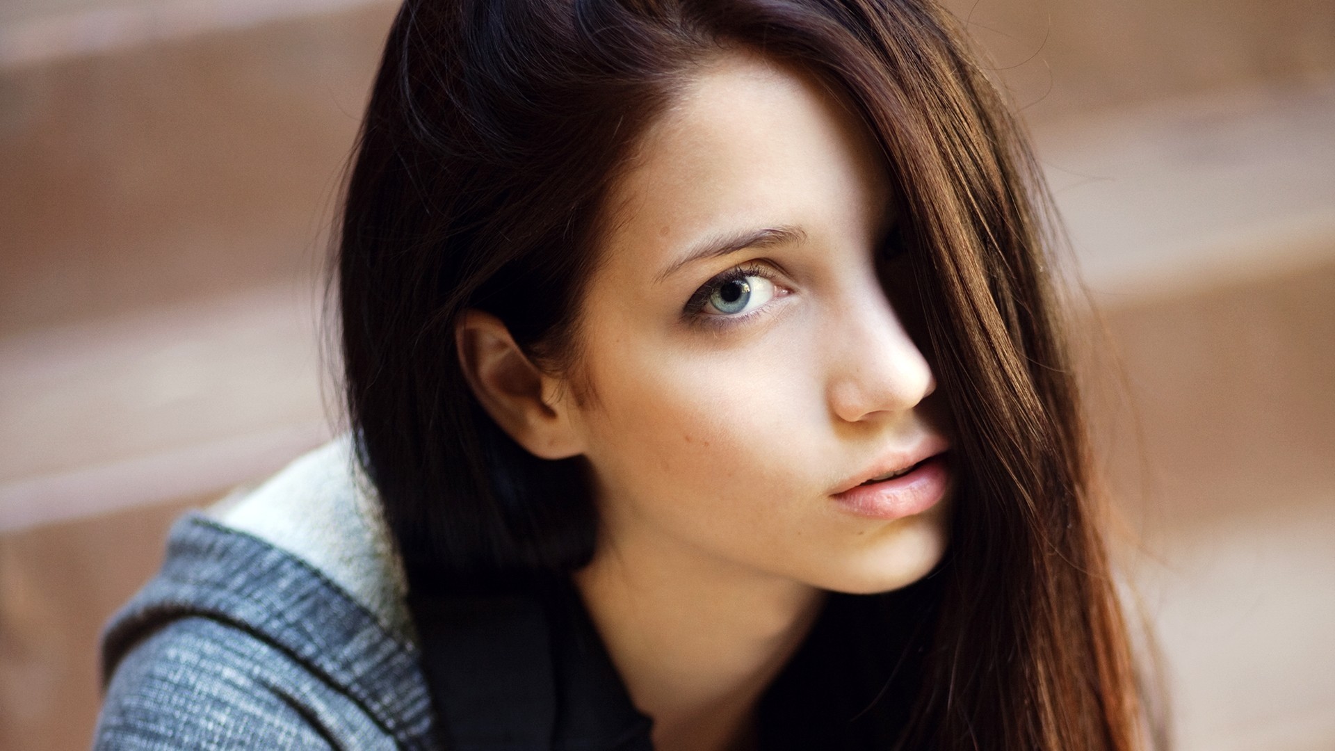 Women Model Emily Rudd Brunette Long Hair Blue Eyes Face Closeup Hair In Face Looking At Viewer 1920x1080