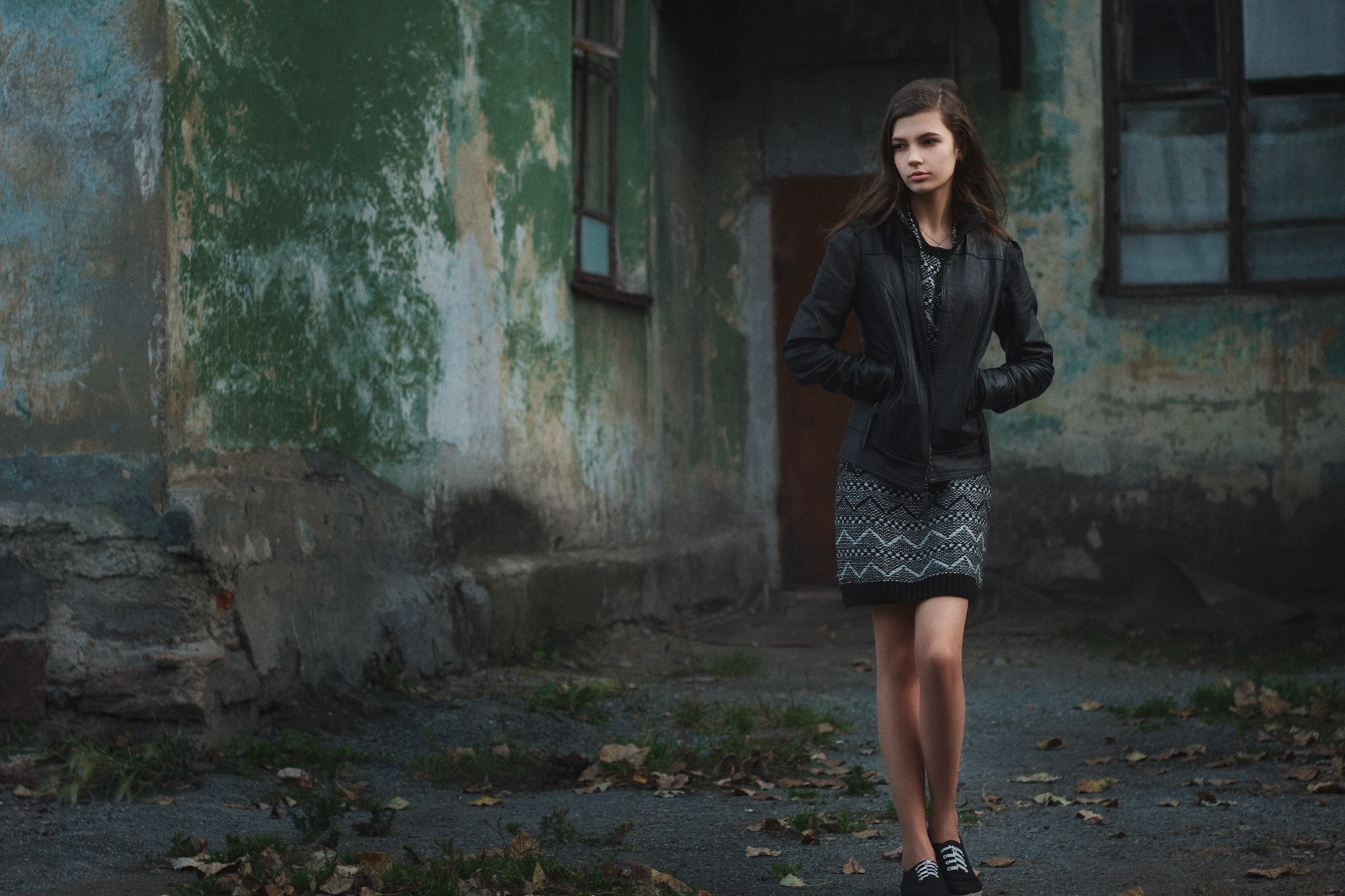 Women Model Ivan Kopchenov Brunette Sneakers Black Skirts Leather Jackets Looking Away 2000x1333