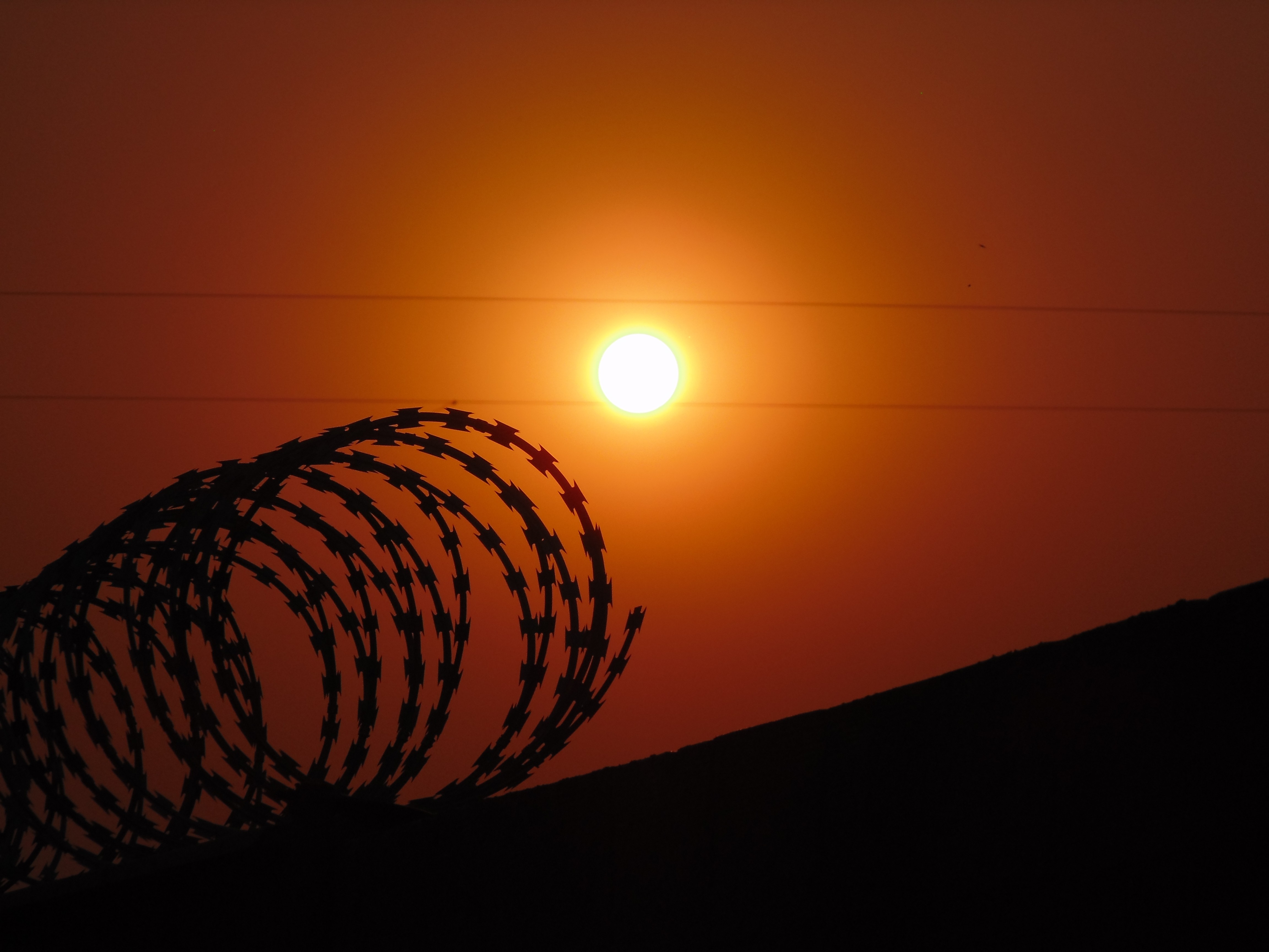 Sun Sunlight Silhouette Wall Barbed Wire 4608x3456