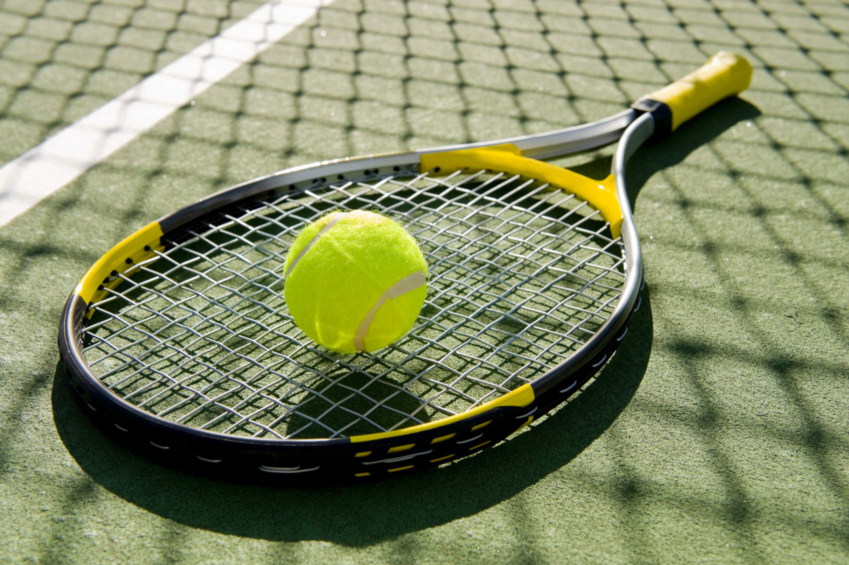 Tennis Racquet Ball 1699x1130