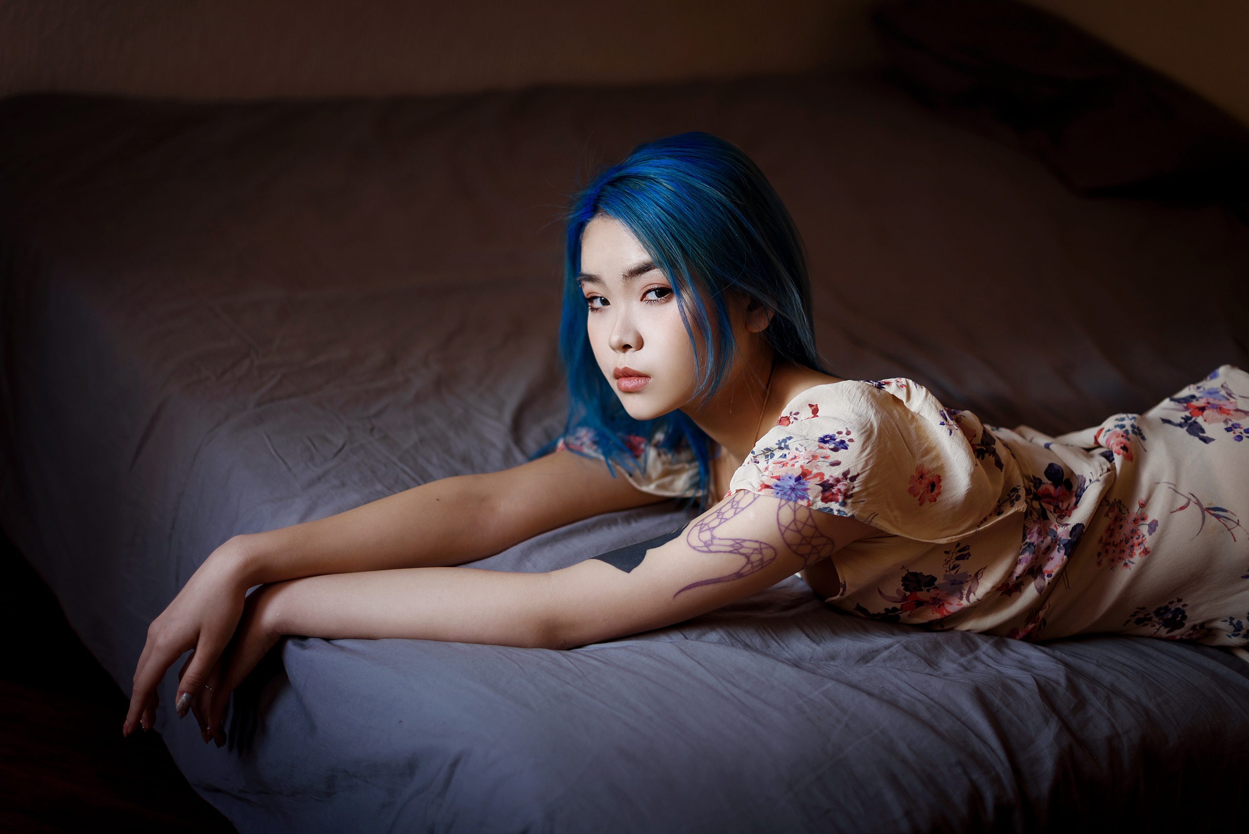 Women Model Asian Blue Hair Dyed Hair Looking At Viewer Pierced Eyebrow Pink Lipstick Dress In Bed D 2560x1709