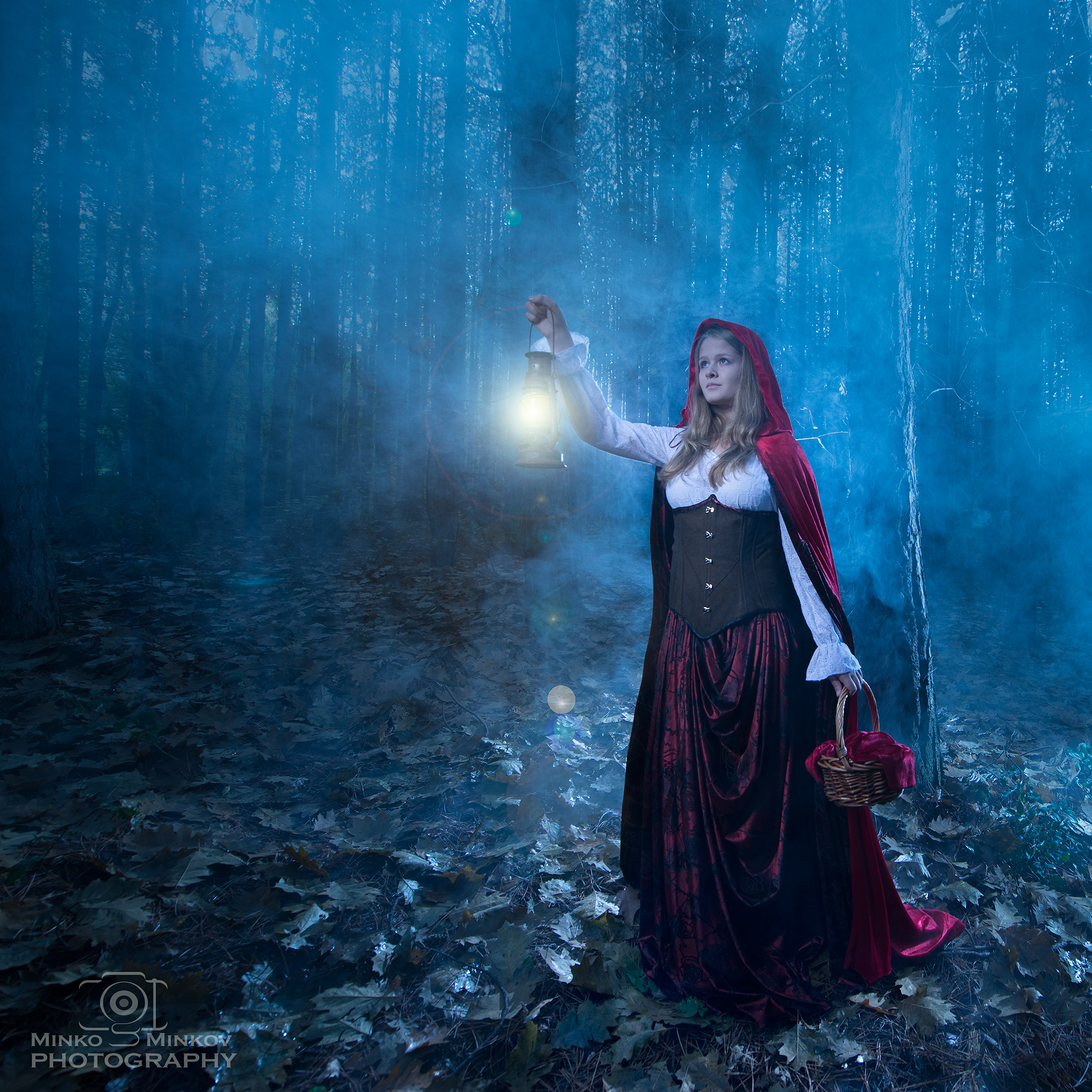Minko Minkov Forest Lantern Women Looking Away Little Red Riding Hood 2048x2048