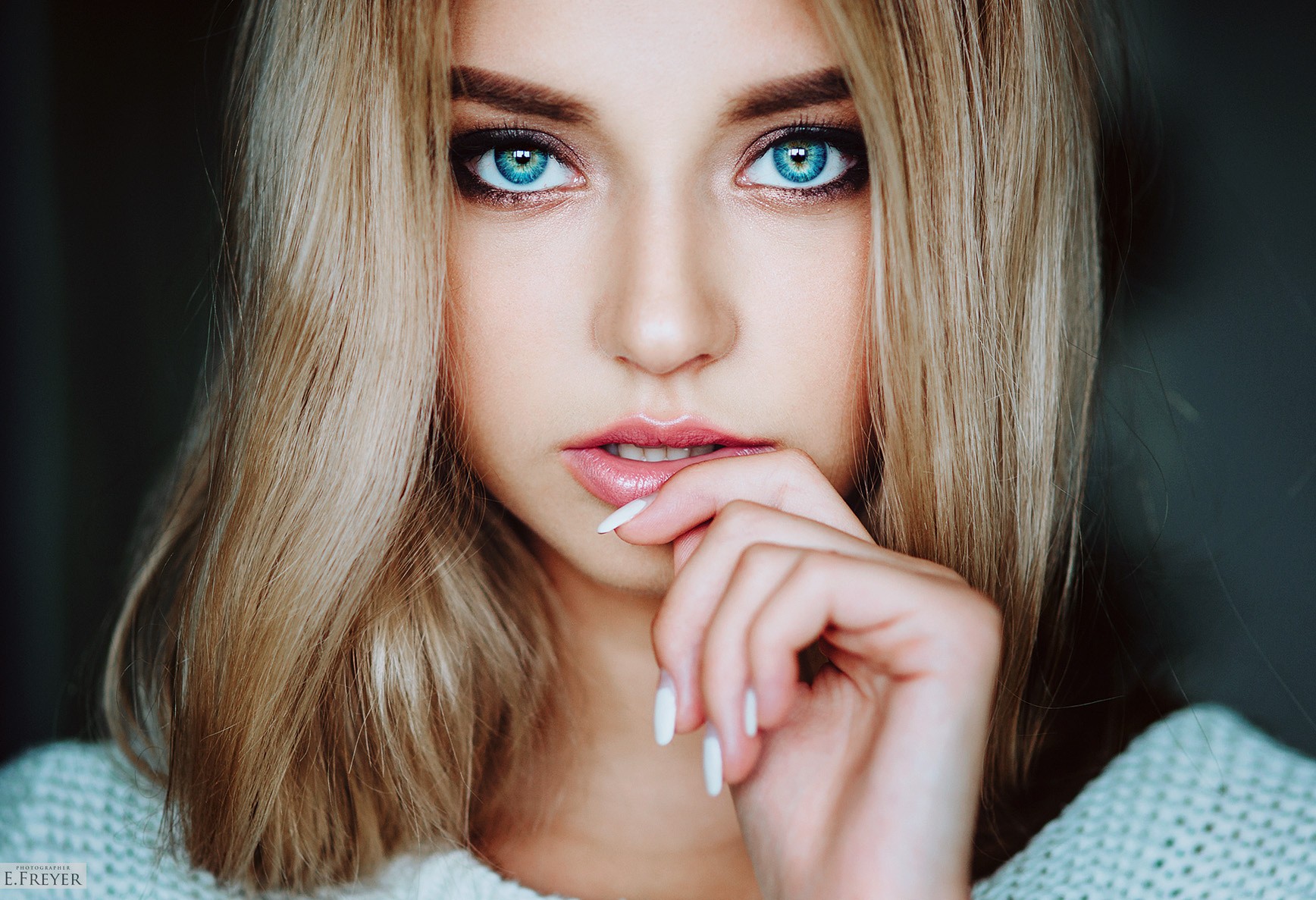 Women Blonde Face Blue Eyes Portrait Closeup Smoky Eyes Evgeny Freyer Polina Kostyuk Looking At View 1736x1187