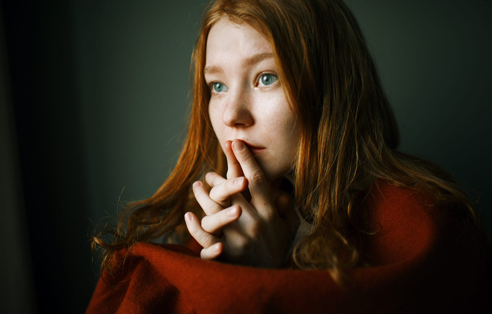 Marat Safin Women Redhead Blue Eyes Long Hair Face Hands Looking Away 1680x1074