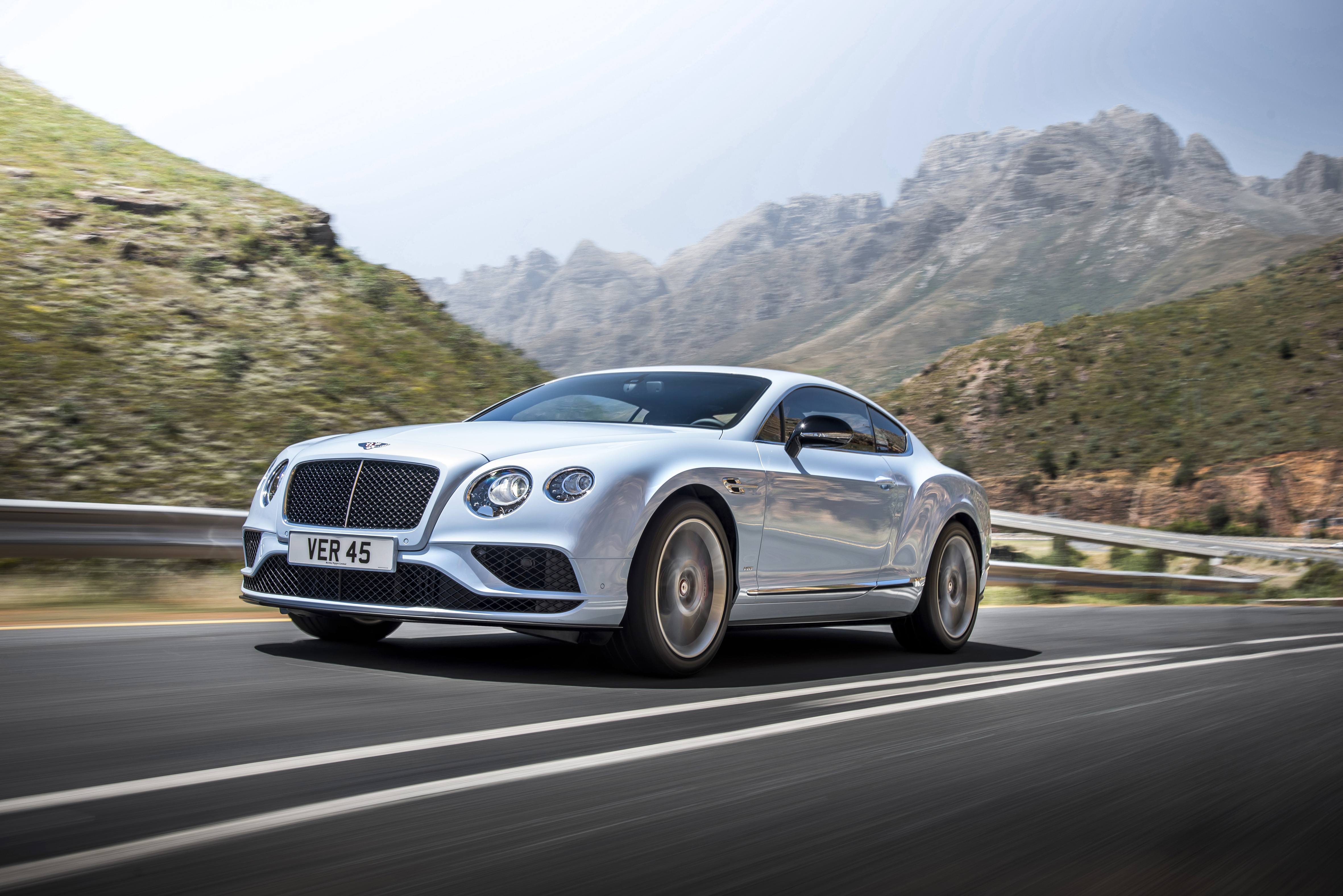 Bentley Continental 4724x3153