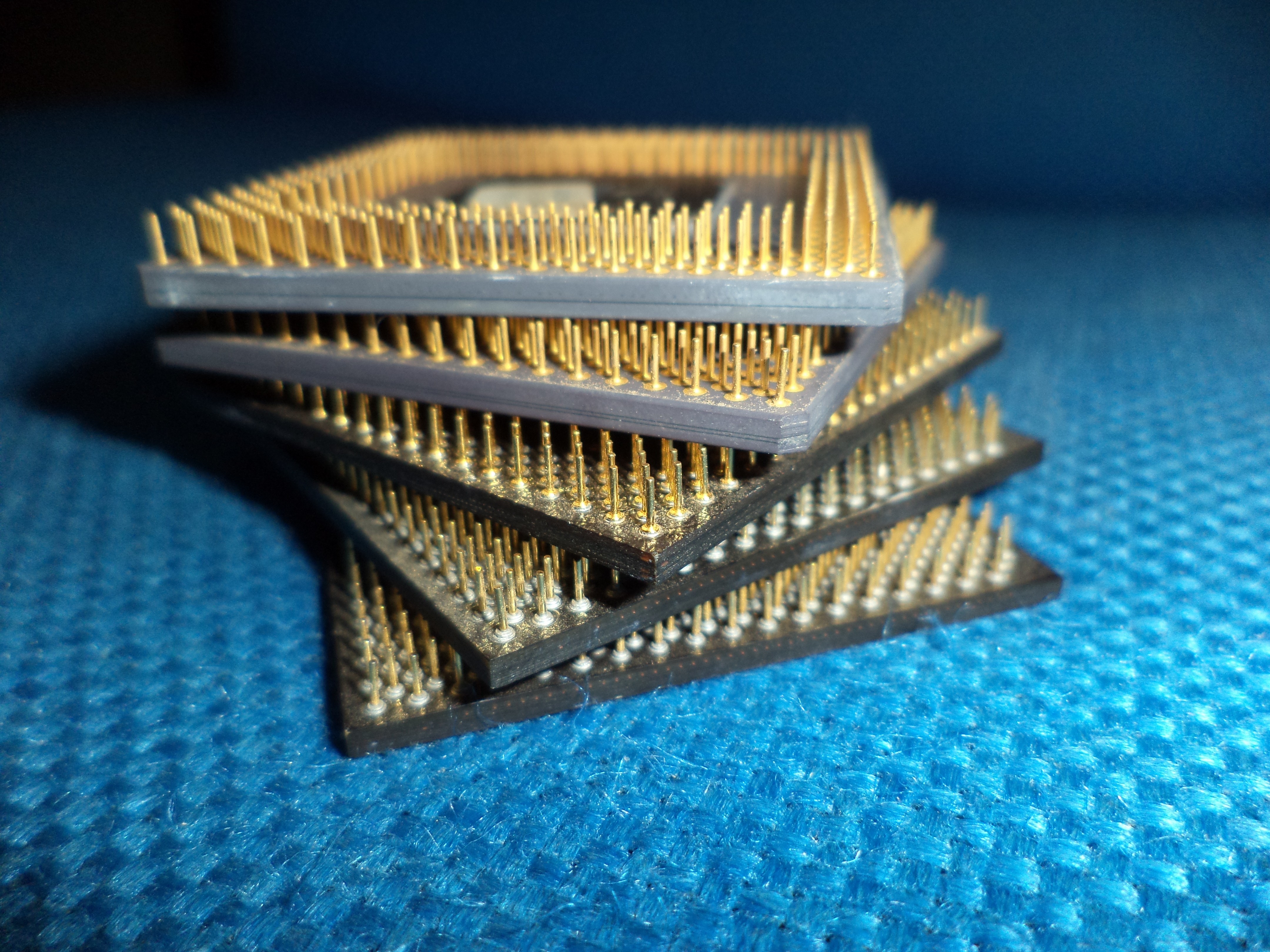 Macro Microchip Dust Gold CPU Processor AMD Intel 4320x3240