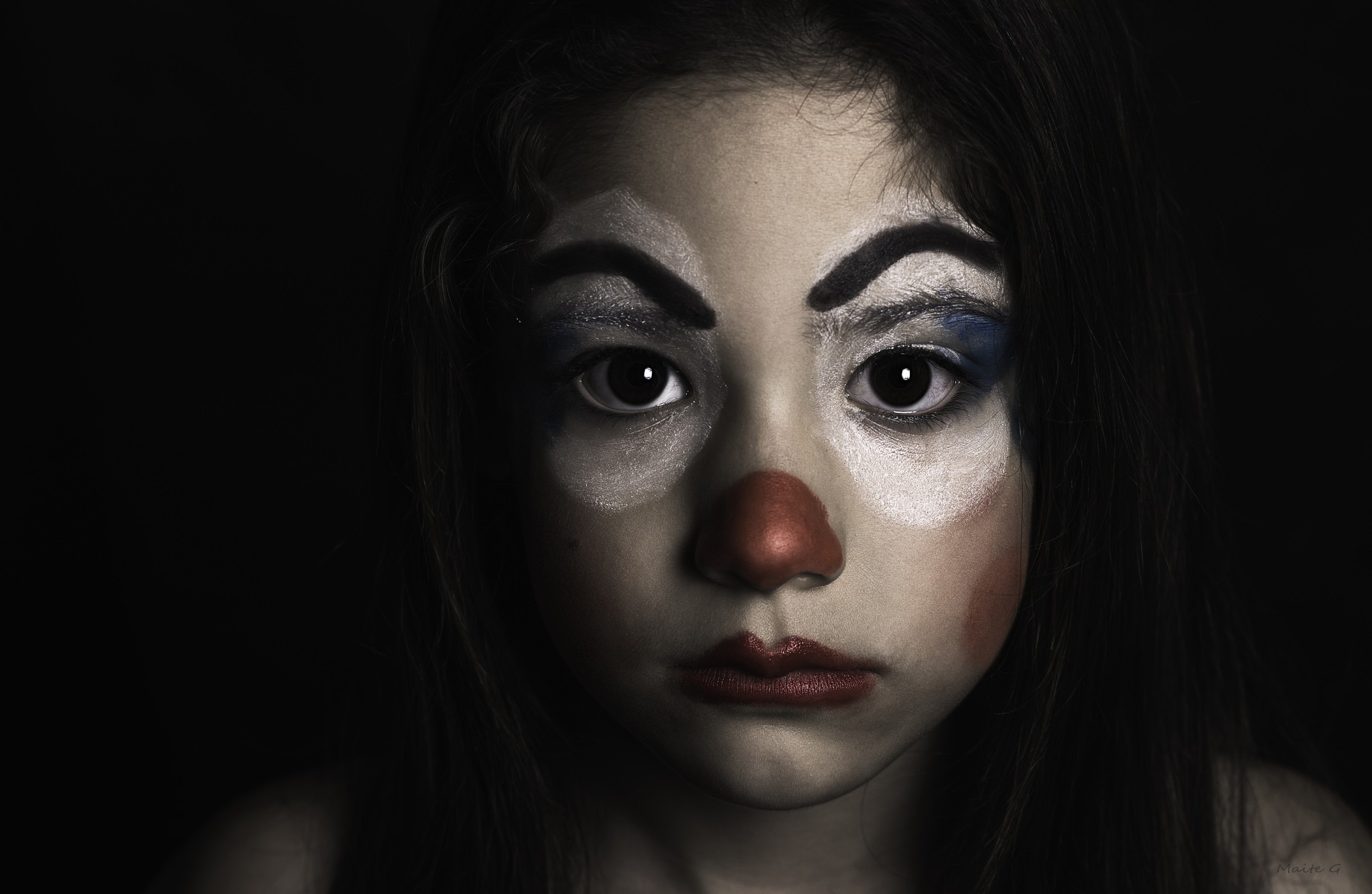 Women Clowns Model Portrait Face Makeup Red Lipstick Dark 2048x1334